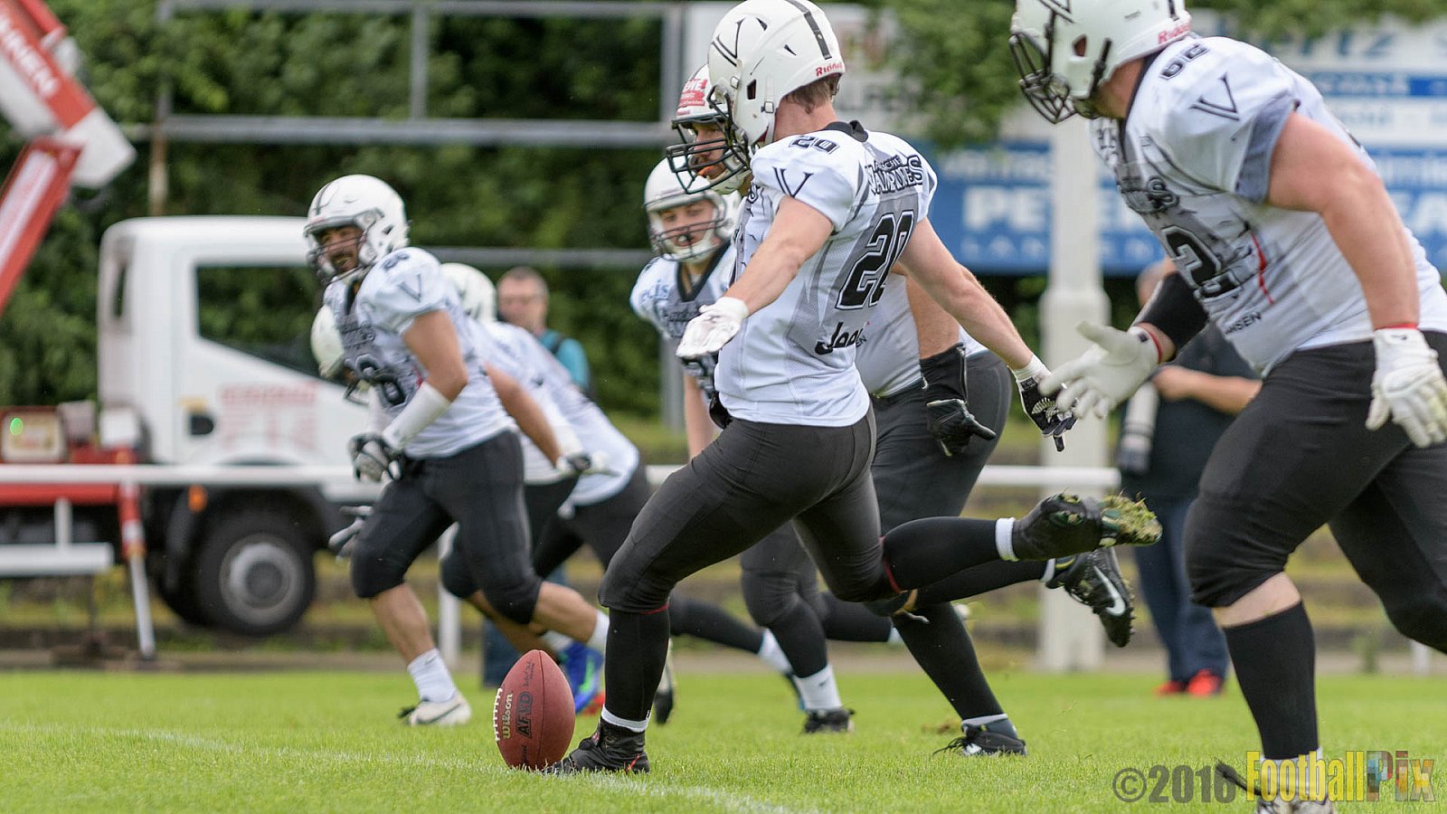 Langenfeld Longhorns vs. Aachen Vampires - 26.06.2016 RL NRW: Langenfeld Longhorns vs. Aachen Vampires (39:7)