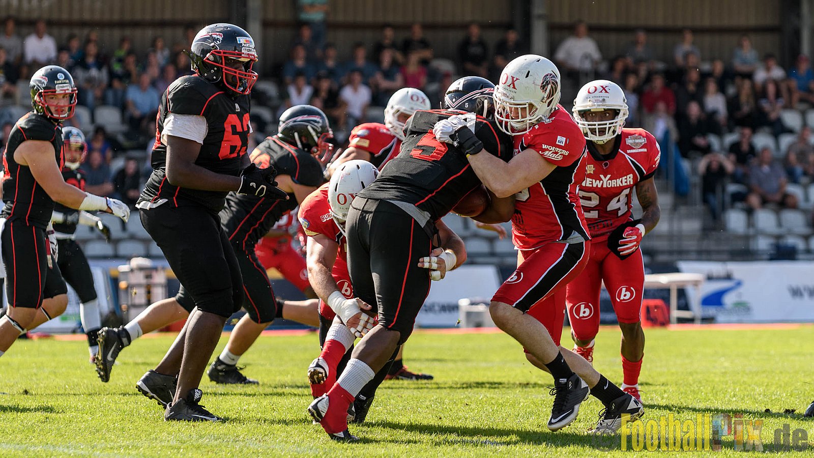 Düsseldorf Panther vs. New Yorker Lions - 06.08.2016 GFL Nord: Düsseldorf Panther vs. New Yorker Lions (10:49)