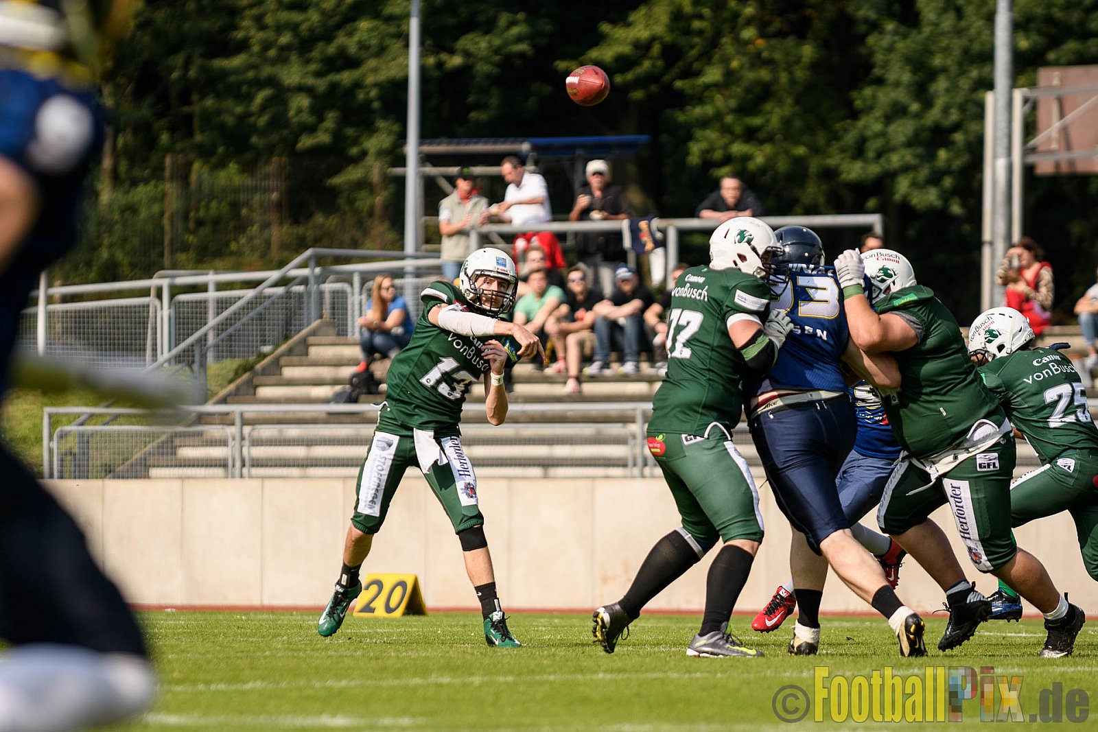 Essen Assindia Cardinals vs. Bielefeld Bulldogs - 13.08.2016 GFL2: Essen Assindia Cardinals vs. Bielefeld Bulldogs (49:6)