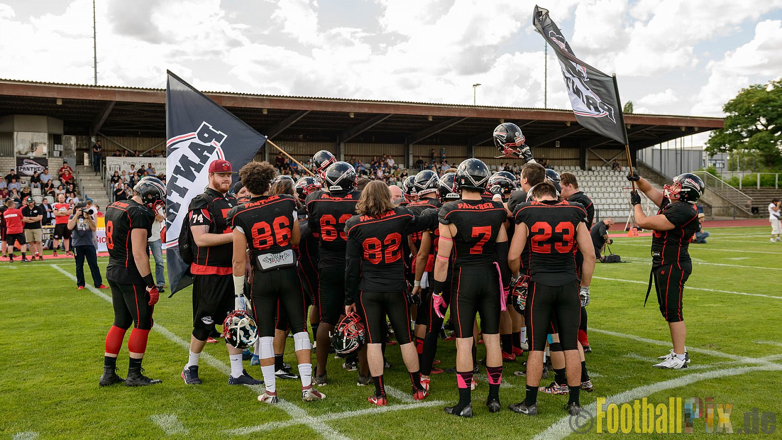Düsseldorf Panther vs. Dresden Monarchs - 20.08.2016 GFL Nord: Düsseldorf Panther vs. Dresden Monarchs (16:69)