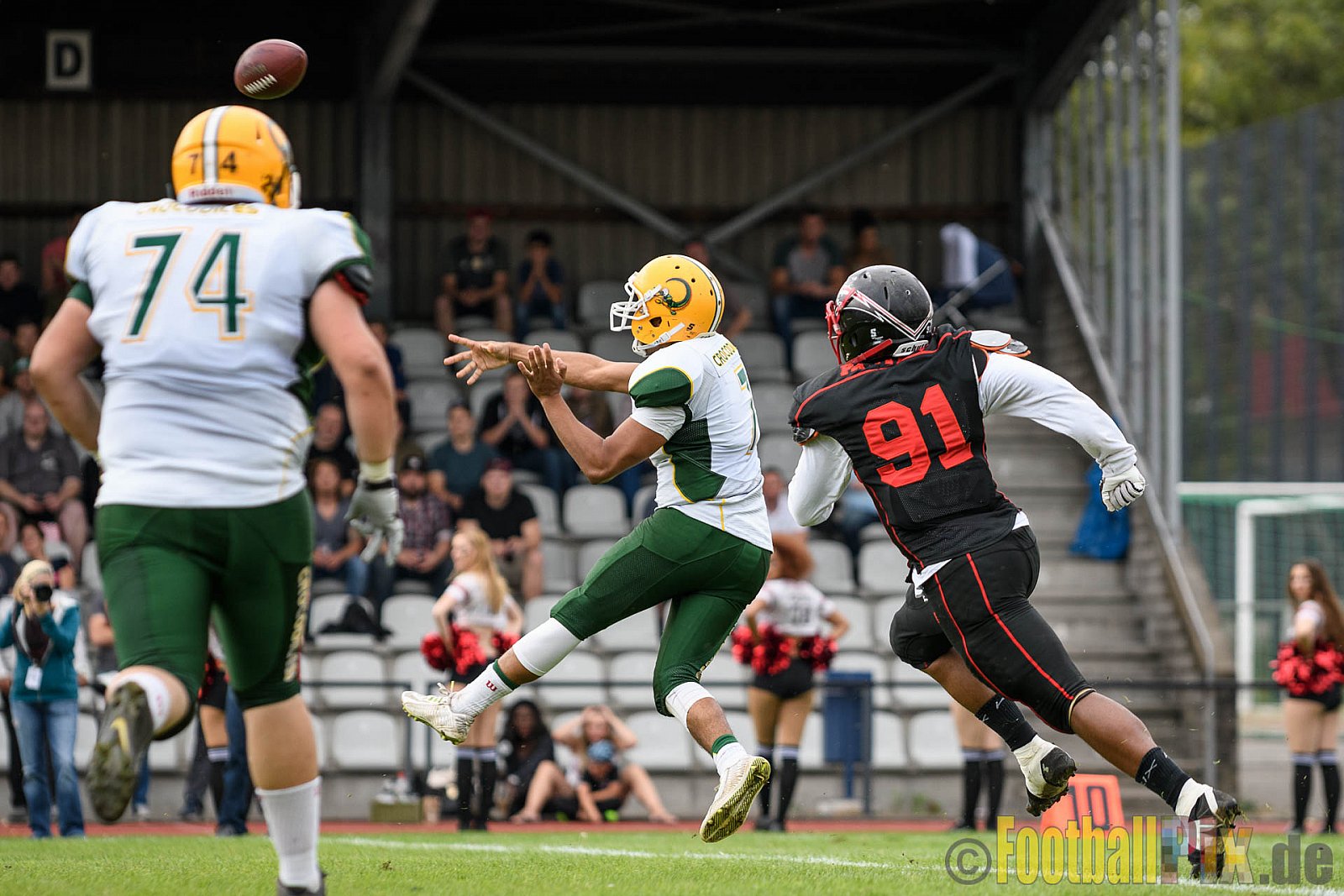 Düsseldorf Panther vs. Cologne Crocodiles - 17.09.2016 GFL Nord: Düsseldorf Panther vs. Cologne Crocodiles (0:34)