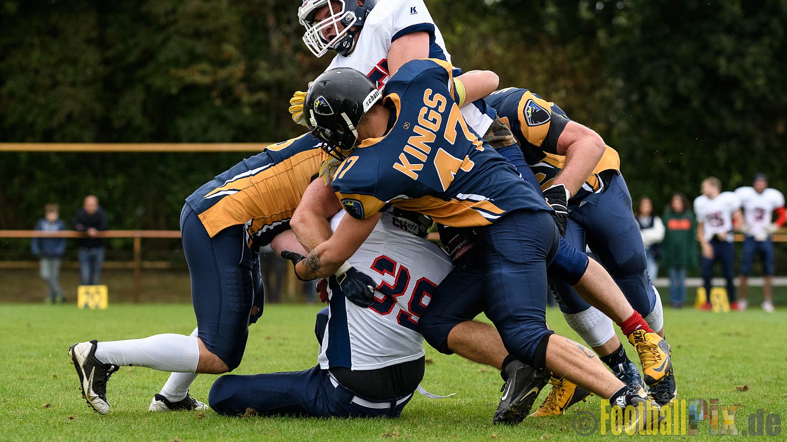 Kevelaer Kings vs. Recklinghausen Chargers - 01.10.2016 LL NRW: Kevelaer Kings vs. Recklinghausen Chargers (0:10)