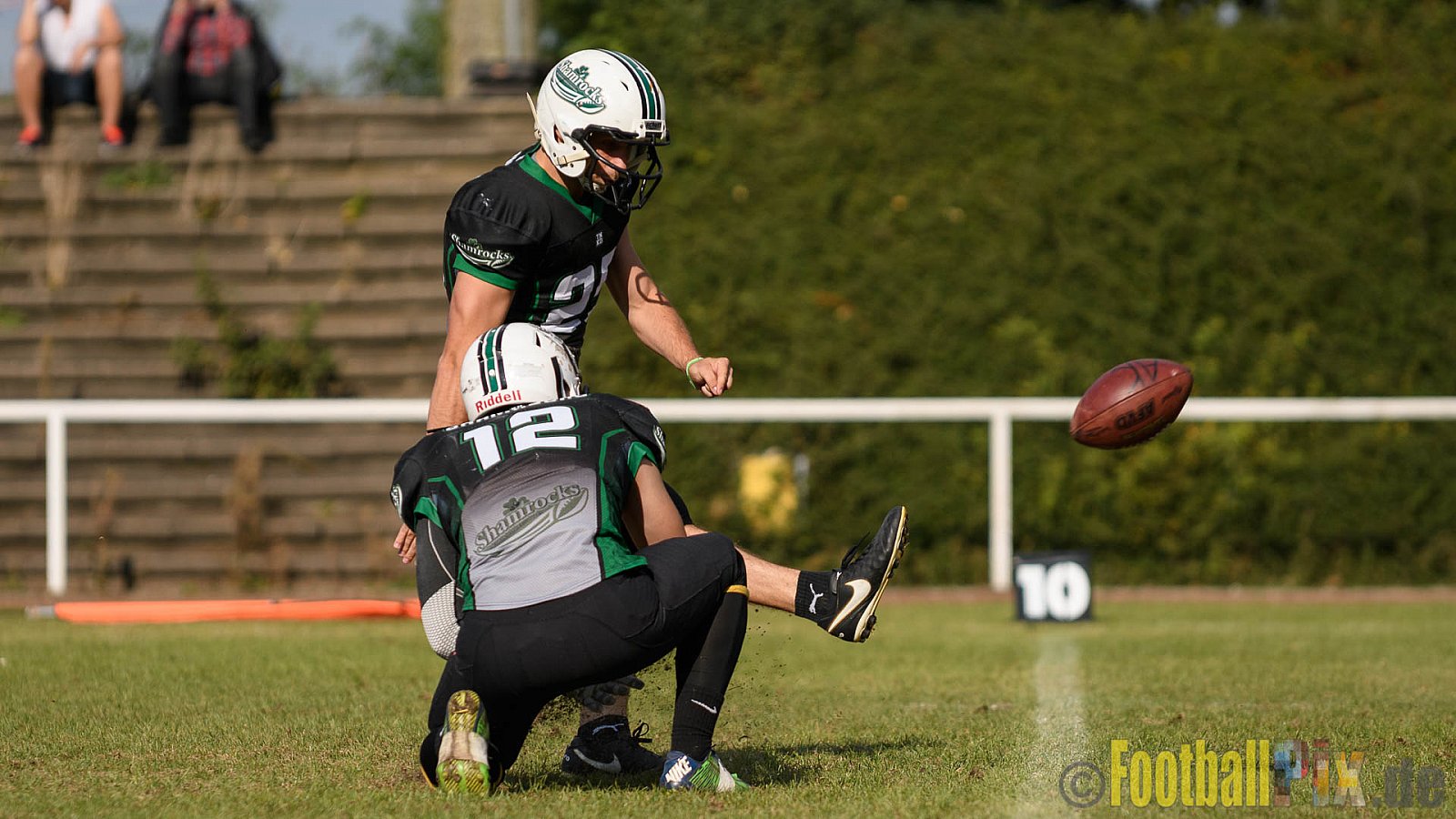 Mülheim Shamrocks Herren vs. Bocholt Rhinos - 03.10.2016 VL NRW: Mülheim Shamrocks Herren vs. Bocholt Rhinos (35:20)