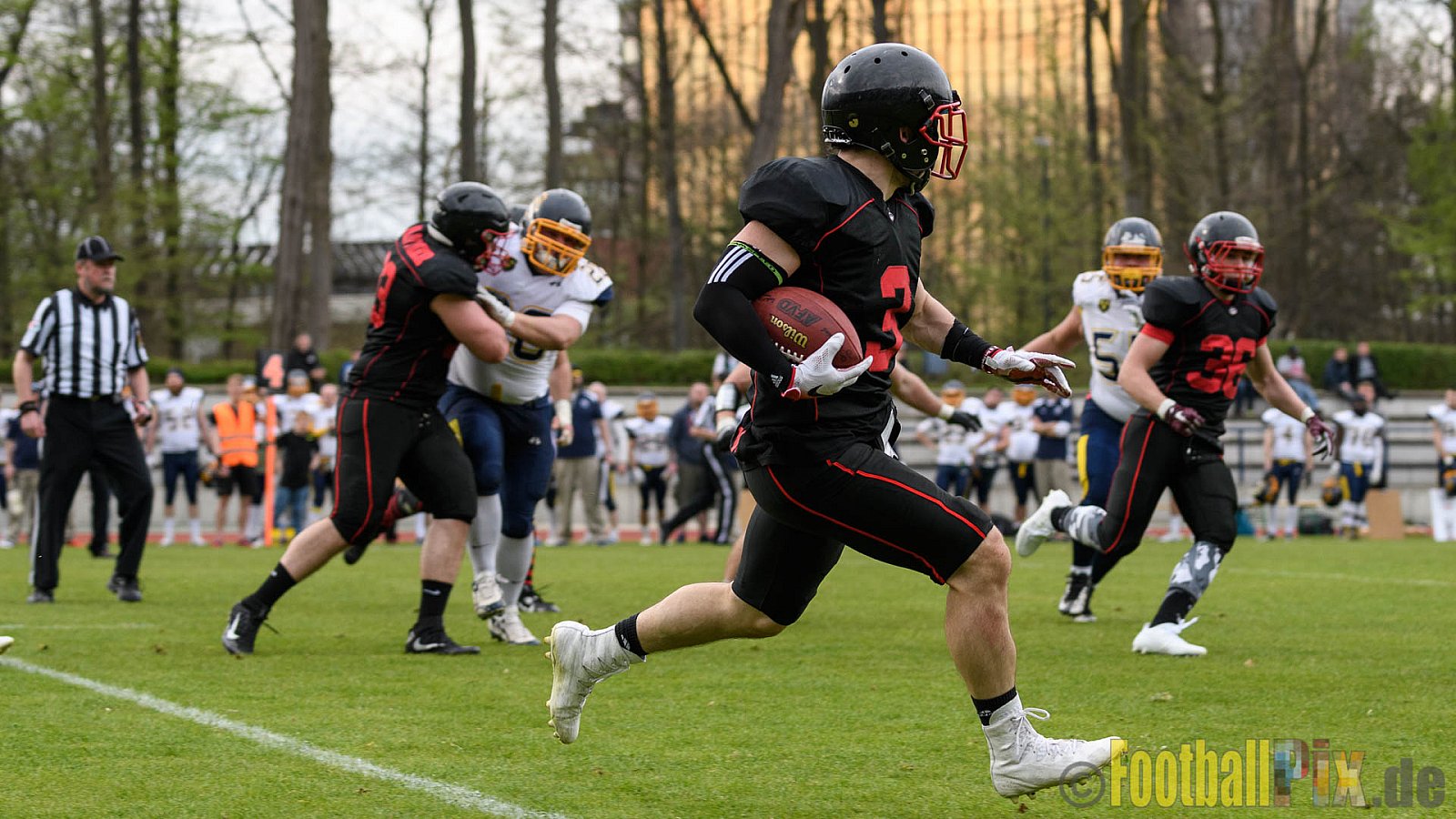 Düsseldorf Panther vs. Wiesbaden Phantoms - 01.04.2017 Freundschaftsspiel Düsseldorf Panther vs. Wiesbaden Phantoms (21:08)