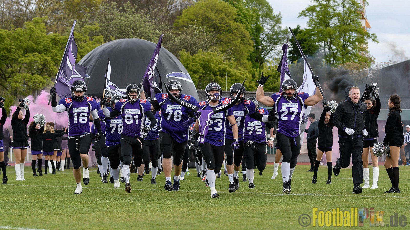 Langenfeld Longhorns vs. Paderborn Dolphins - 23.04.2017 GFL2: Langenfeld Longhorns vs. Paderborn Dolphins (57:27)