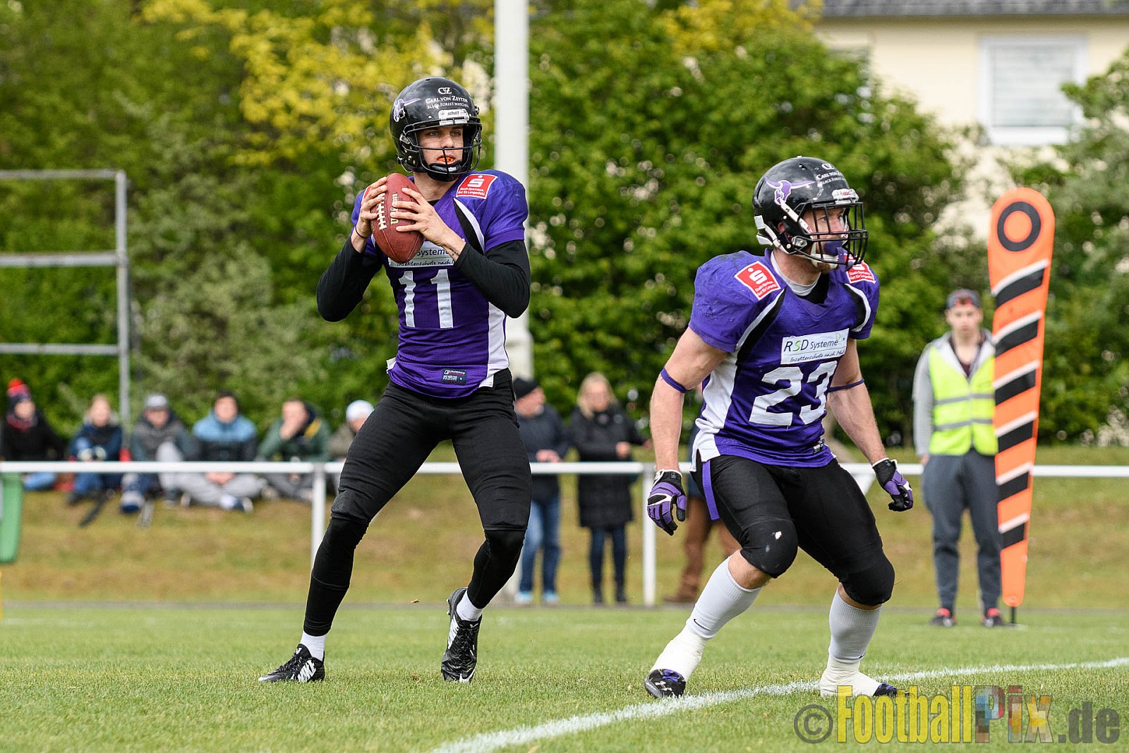 Langenfeld Longhorns vs. Paderborn Dolphins - 23.04.2017 GFL2: Langenfeld Longhorns vs. Paderborn Dolphins (57:27)