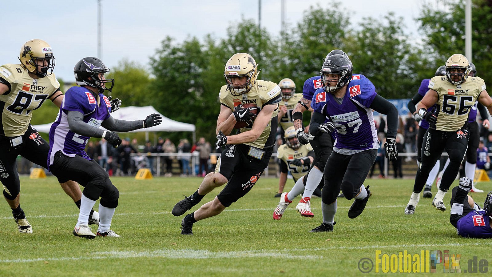 Langenfeld Longhorns vs. Paderborn Dolphins - 23.04.2017 GFL2: Langenfeld Longhorns vs. Paderborn Dolphins (57:27)
