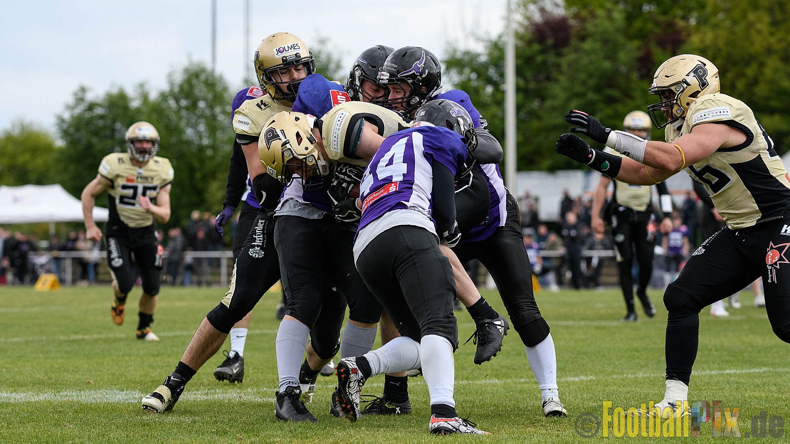 Langenfeld Longhorns vs. Paderborn Dolphins - 23.04.2017 GFL2: Langenfeld Longhorns vs. Paderborn Dolphins (57:27)