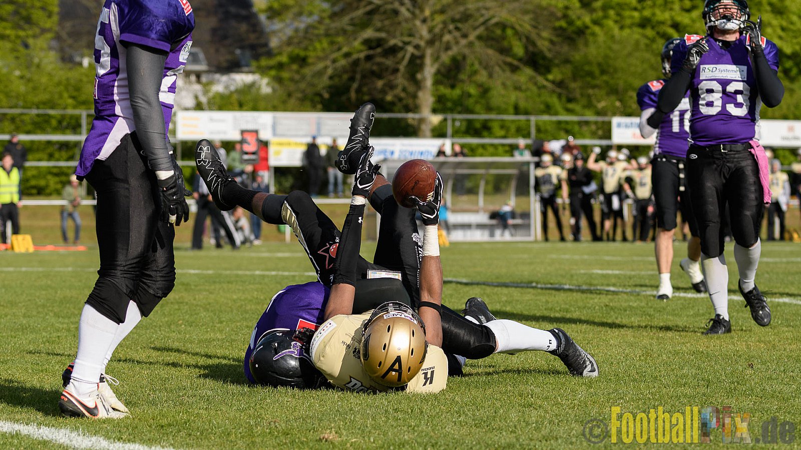 Langenfeld Longhorns vs. Paderborn Dolphins - 23.04.2017 GFL2: Langenfeld Longhorns vs. Paderborn Dolphins (57:27)