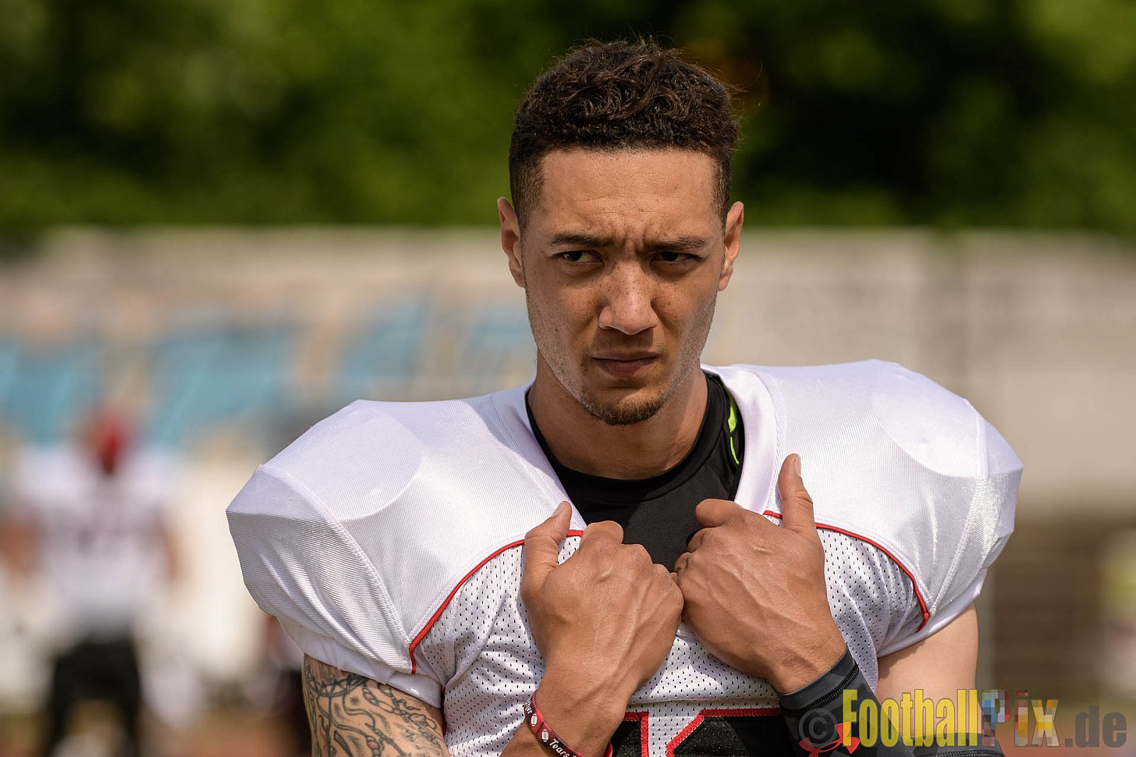 Bonn Gamecocks vs. Düsseldorf Panther - 03.06.2017 GFL2: Bonn Gamecocks vs. Düsseldorf Panther (21:49)