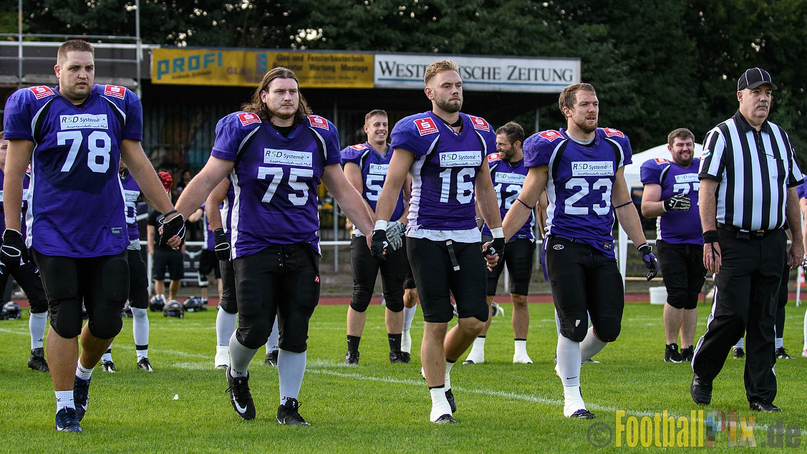 Langenfeld Longhorns vs. Essen Assindia Cardinals - 03.09.2017 GFL2: Langenfeld Longhorns vs. Essen Assindia Cardinals (45:30)