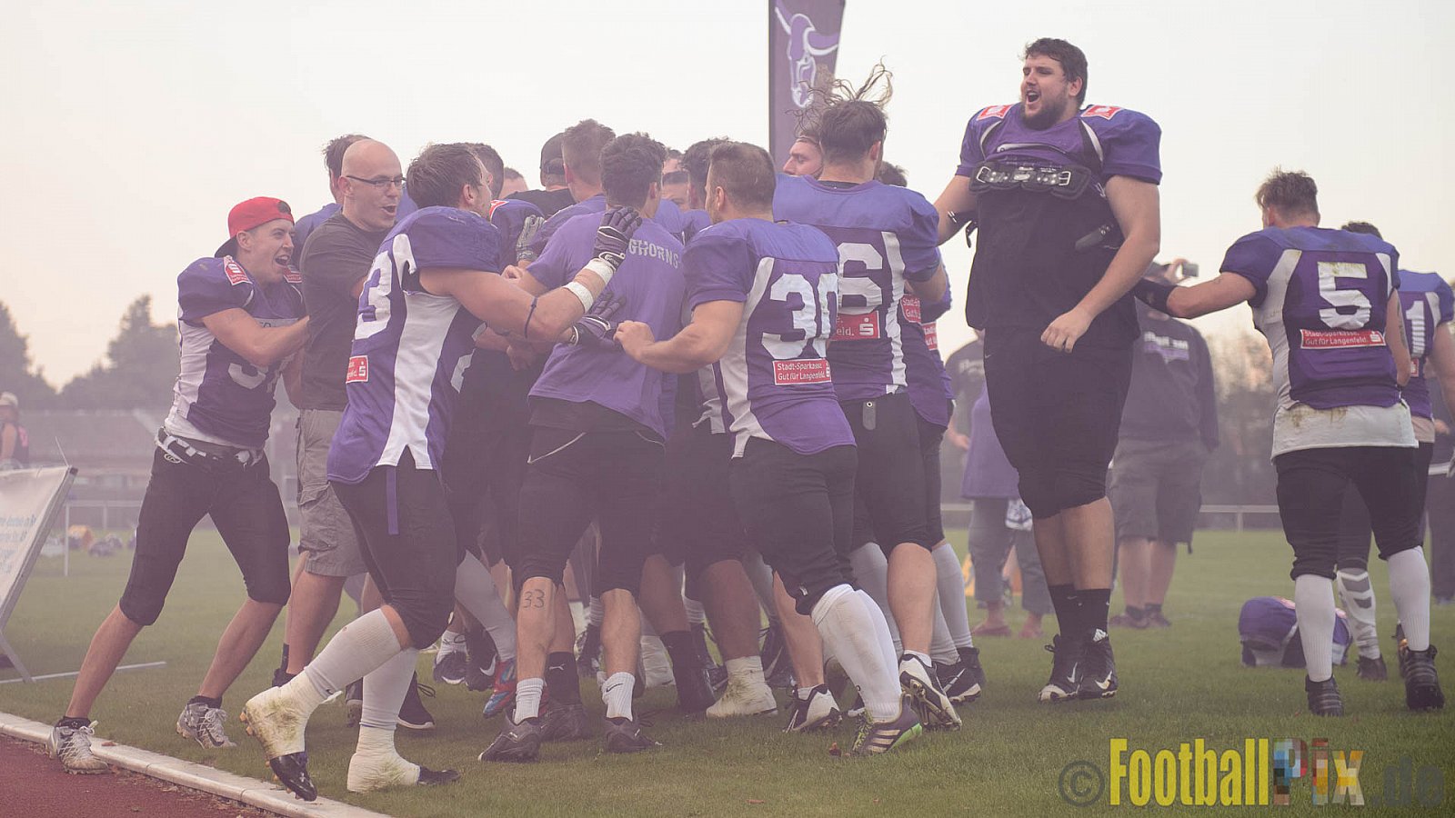 Langenfeld Longhorns vs. Essen Assindia Cardinals - 03.09.2017 GFL2: Langenfeld Longhorns vs. Essen Assindia Cardinals (45:30)
