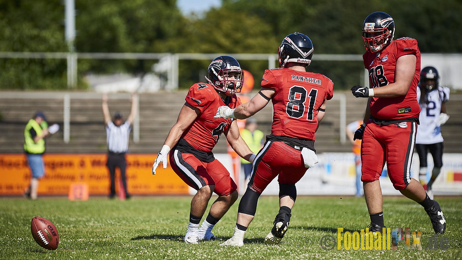 Düsseldorf Panther vs. Langenfeld Longhorns - DPantherVsLangenfeldLonghorns