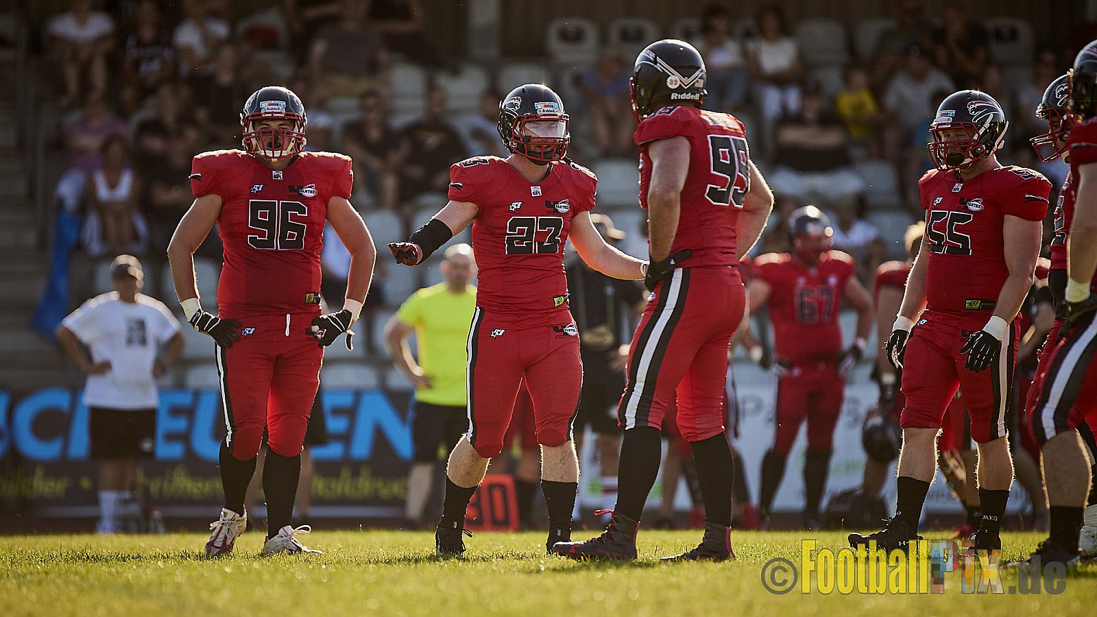 Düsseldorf Panther vs. Langenfeld Longhorns - DPantherVsLangenfeldLonghorns
