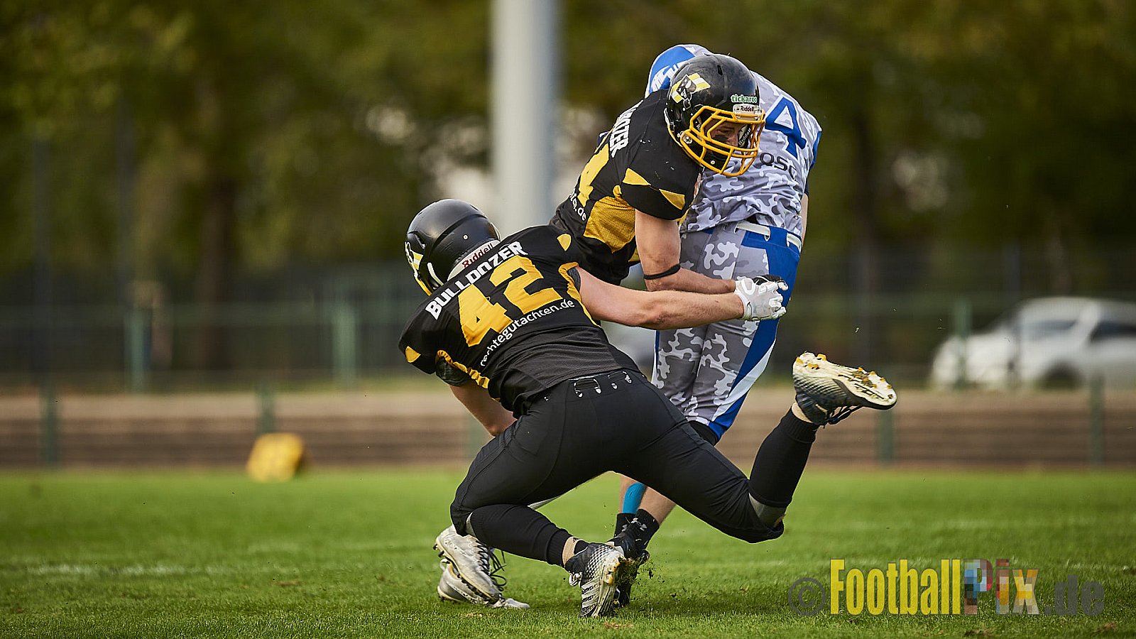 Düsseldorf Bulldozer vs. Witterschlick Fighting Miners - DBulldozerVsWitterschlickFightingMiners