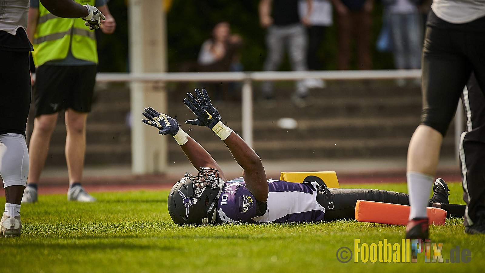 Langenfeld Longhorns vs. Hamburg Huskies - LangenfeldLonghornsVsHamburgHuskies