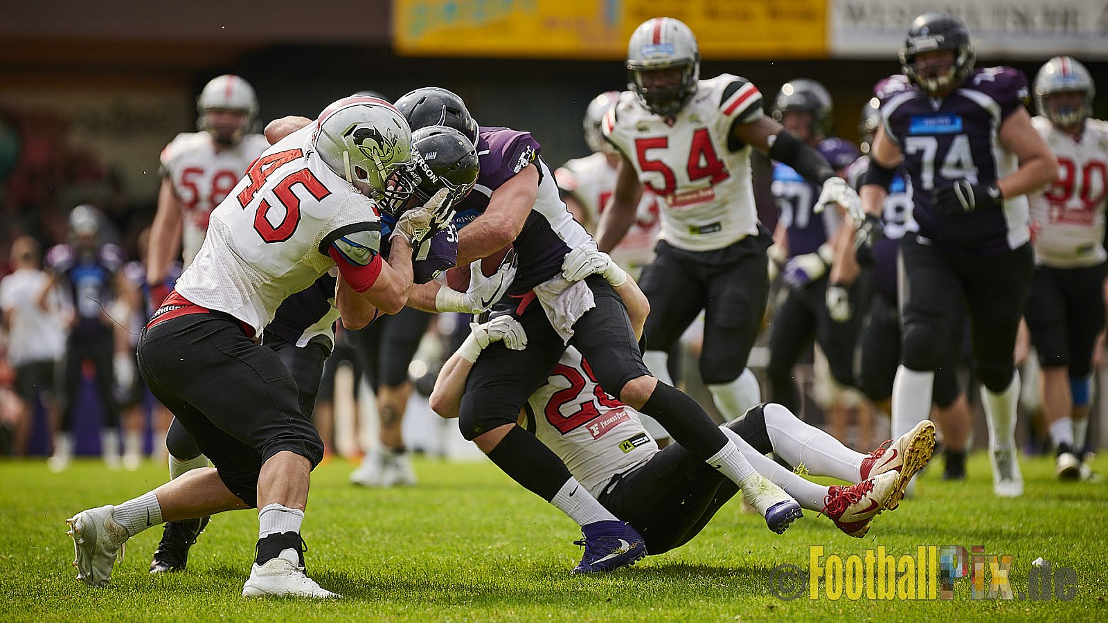 Langenfeld Longhorns vs. Hamburg Huskies - LangenfeldLonghornsVsHamburgHuskies