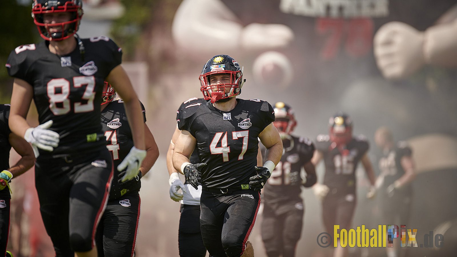 GFL2 Season 2021 Düsseldorf Panther vs. Hamburg Huskies am 12.06.2021 im Stadion VfL Benrath, Karl-Hohmann-Straße 70, 40597 Düsseldorf, Punkte Endstand 12 : 06.
[Bildnummer: 2021-06-12_0035] - DPantherVsHamburgHuskies
