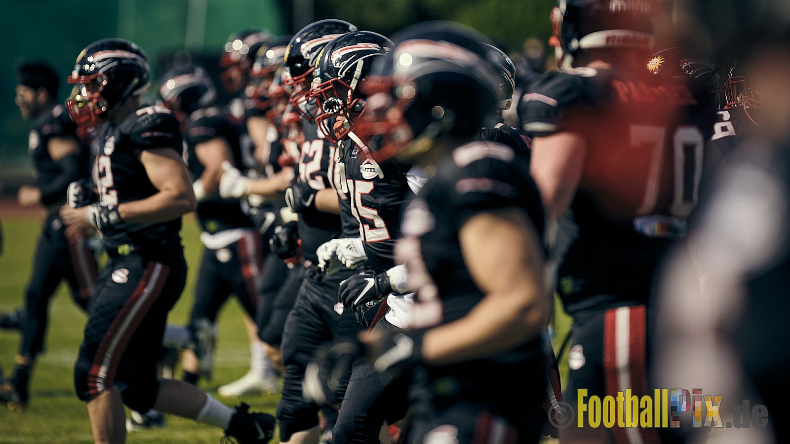 GFL2 Season 2021 Düsseldorf Panther vs. Hamburg Huskies am 12.06.2021 im Stadion VfL Benrath, Karl-Hohmann-Straße 70, 40597 Düsseldorf, Punkte Endstand 12 : 06.
[Bildnummer: 2021-06-12_0243] - DPantherVsHamburgHuskies