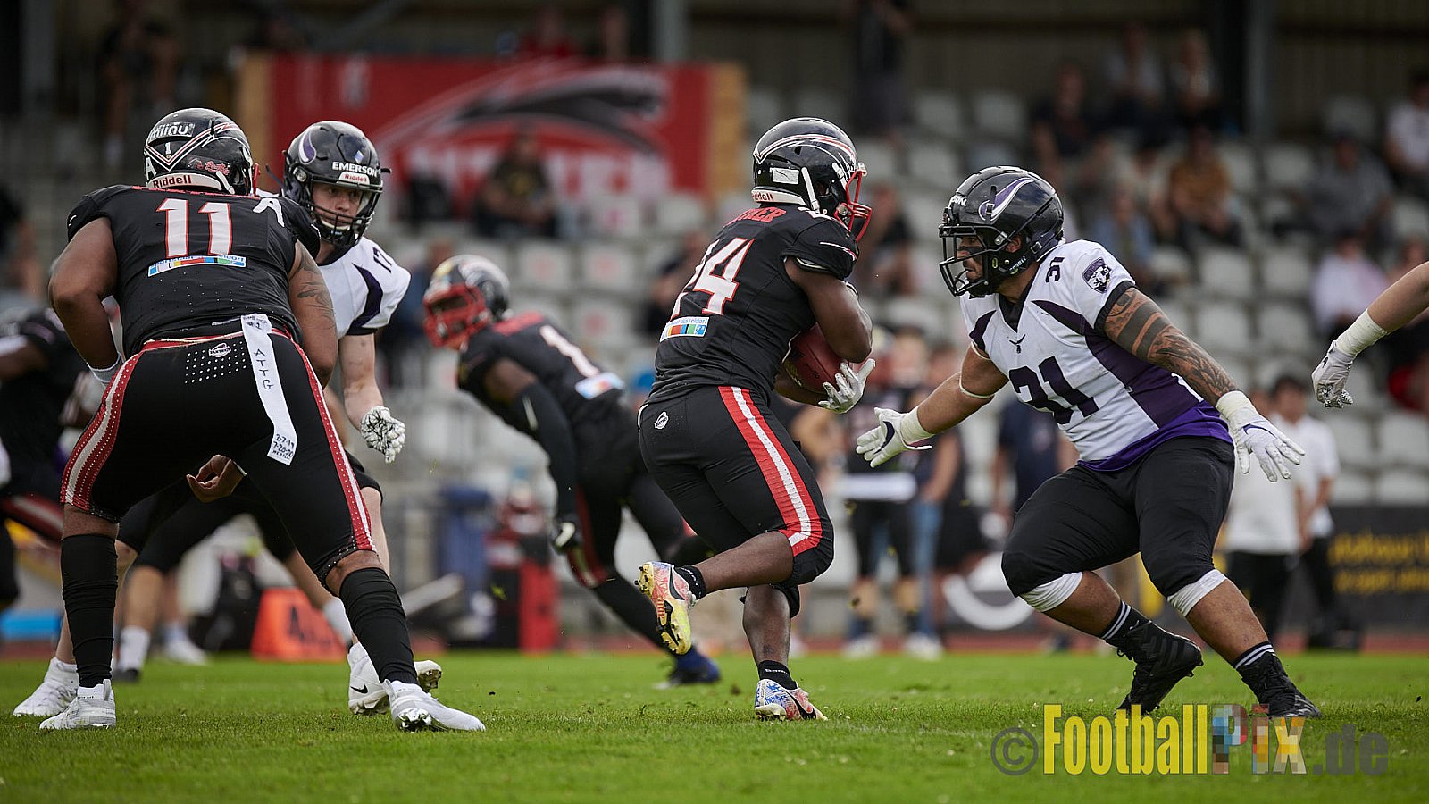 GFL2 Season 2021 Düsseldorf Panther vs. Langenfeld Longhorns am 7.08.2021 im Stadion VfL Benrath, Karl-Hohmann-Straße 70, 40597 Düsseldorf, Punkte Endstand 17 : 0.
[Bildnummer: 2021-08-07_0099]Düsseldorf Panther vs. Langenfeld Longhorns am 7.08.2021 - DPantherVsLangenfeldLonghorns
