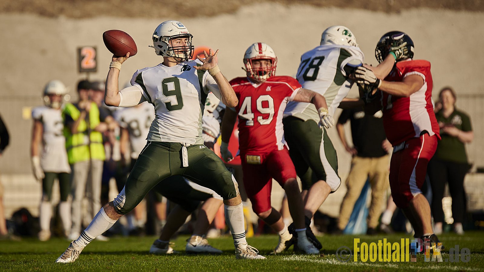 AFCV NRW Regionalliga Season 2021 Gelsenkirchen Devils vs. Bielefeld Bulldogs am 9.10.2021 im Fürstenbergstadion, Fischerstraße 35, 45899 Gelsenkirchen-Horst, Punkte Endstand 0 : 42.
[Bildnummer: 2021-10-09_0365] - GelsenkirchenDevilsVsBielefeldBulldogs