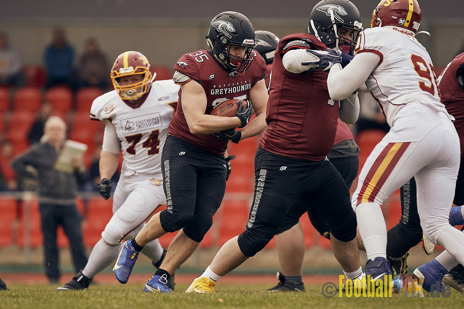 AFCV NRW Freundschaftsspiel Season 2022 Troisdorf Jets vs. Wuppertal Greyhounds am 12.03.2022 im Aggerstadion Troisdorf, Taubengasse 199, 53840 Troisdorf, Punkte Endstand 31 : 07.
[Bildnummer: 2022-03-12_0268] - TroisdorfJetsVsWuppertalGreyhounds
