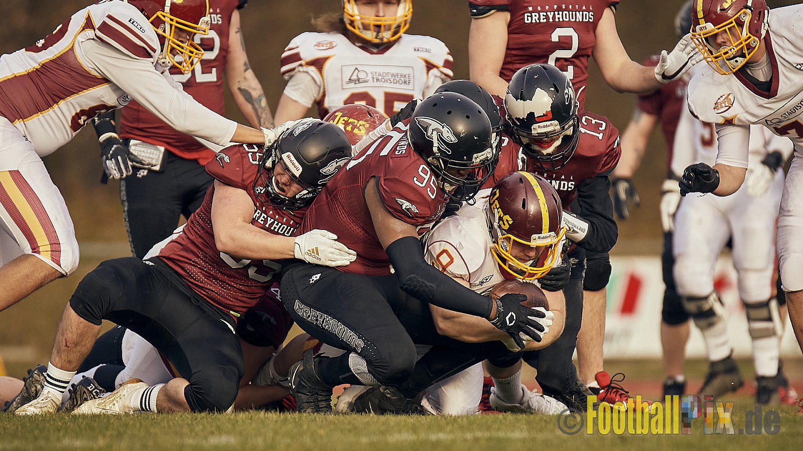 AFCV NRW Freundschaftsspiel Season 2022 Troisdorf Jets vs. Wuppertal Greyhounds am 12.03.2022 im Aggerstadion Troisdorf, Taubengasse 199, 53840 Troisdorf, Punkte Endstand 31 : 07.
[Bildnummer: 2022-03-12_0386] - TroisdorfJetsVsWuppertalGreyhounds