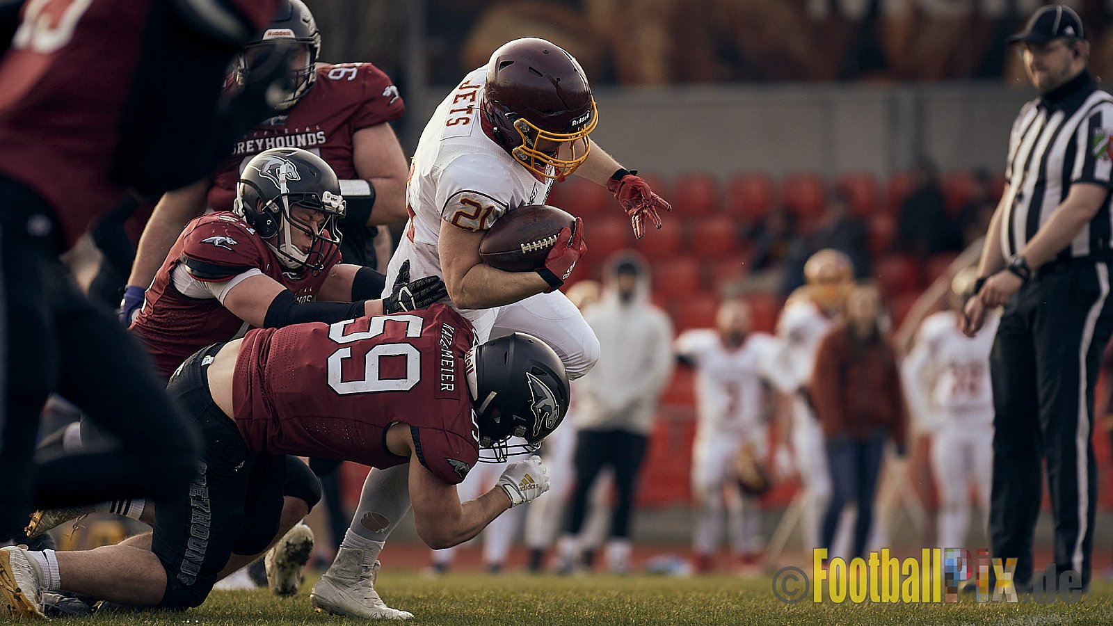 AFCV NRW Freundschaftsspiel Season 2022 Troisdorf Jets vs. Wuppertal Greyhounds am 12.03.2022 im Aggerstadion Troisdorf, Taubengasse 199, 53840 Troisdorf, Punkte Endstand 31 : 07.
[Bildnummer: 2022-03-12_0594] - TroisdorfJetsVsWuppertalGreyhounds