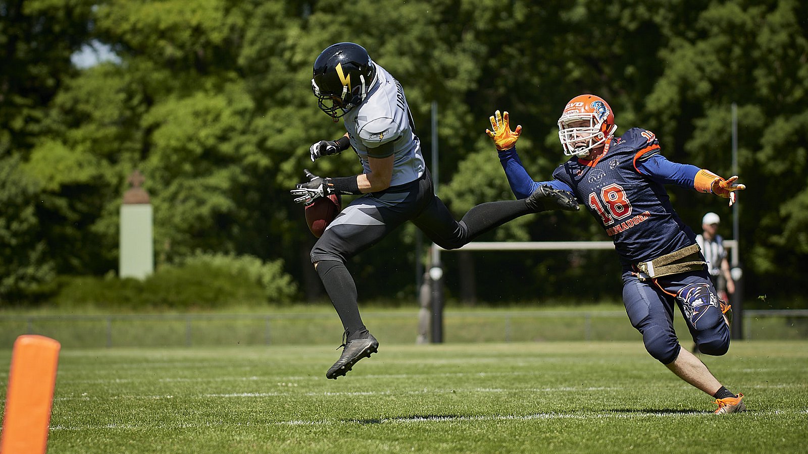AFCV NRW Liga Season 2022 Oberhausen Tornados vs. Lüdenscheid Lightnings am 15.05.2022 im Stadion Sterkrade, 46145 Oberhausen, Punkte Endstand 26 : 36.
[Bildnummer: 2022-05-15_0006] - OberhausenTornadosVsLuedenscheidLightnings