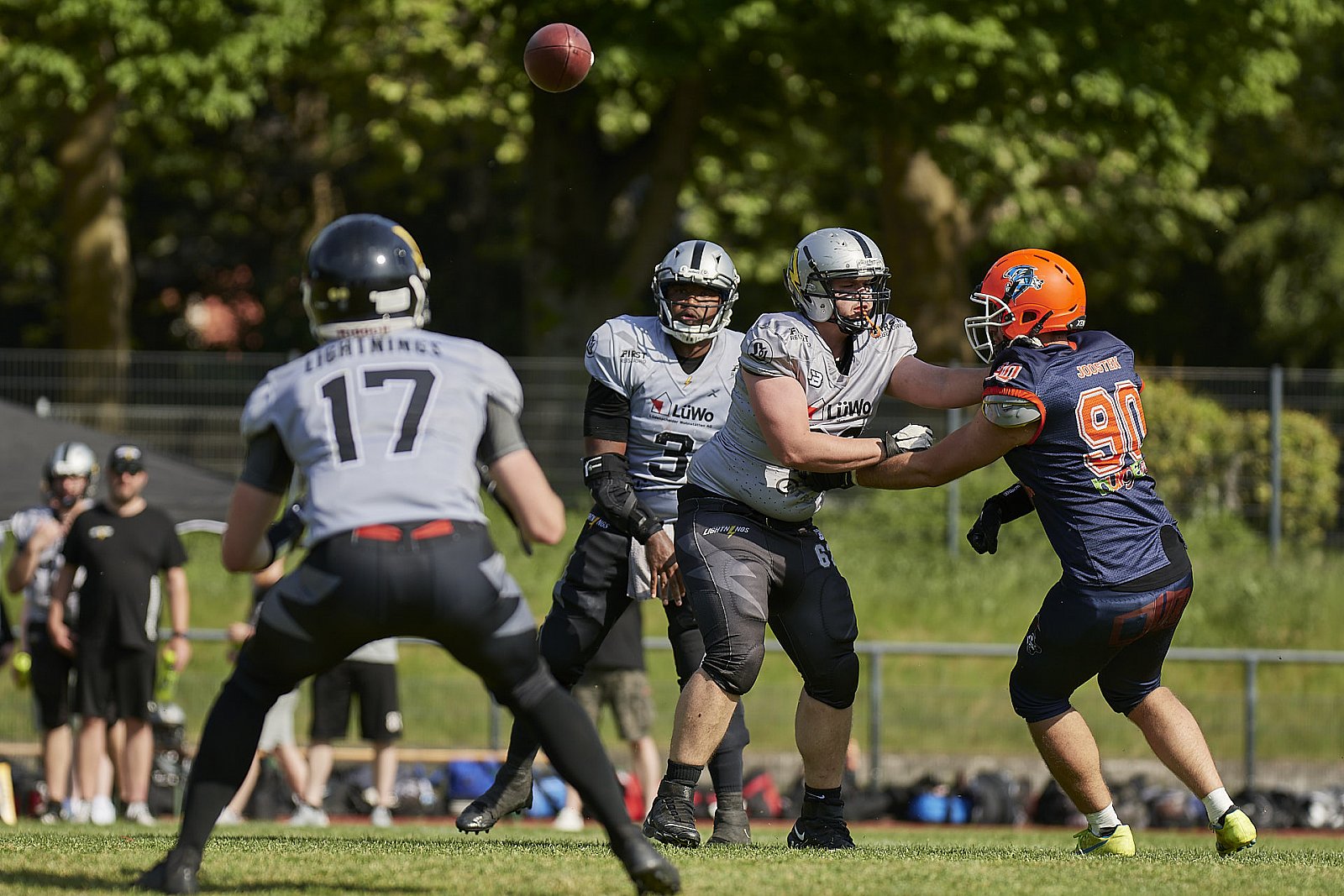 AFCV NRW Liga Season 2022 Oberhausen Tornados vs. Lüdenscheid Lightnings am 15.05.2022 im Stadion Sterkrade, 46145 Oberhausen, Punkte Endstand 26 : 36.
[Bildnummer: 2022-05-15_0202] - OberhausenTornadosVsLuedenscheidLightnings