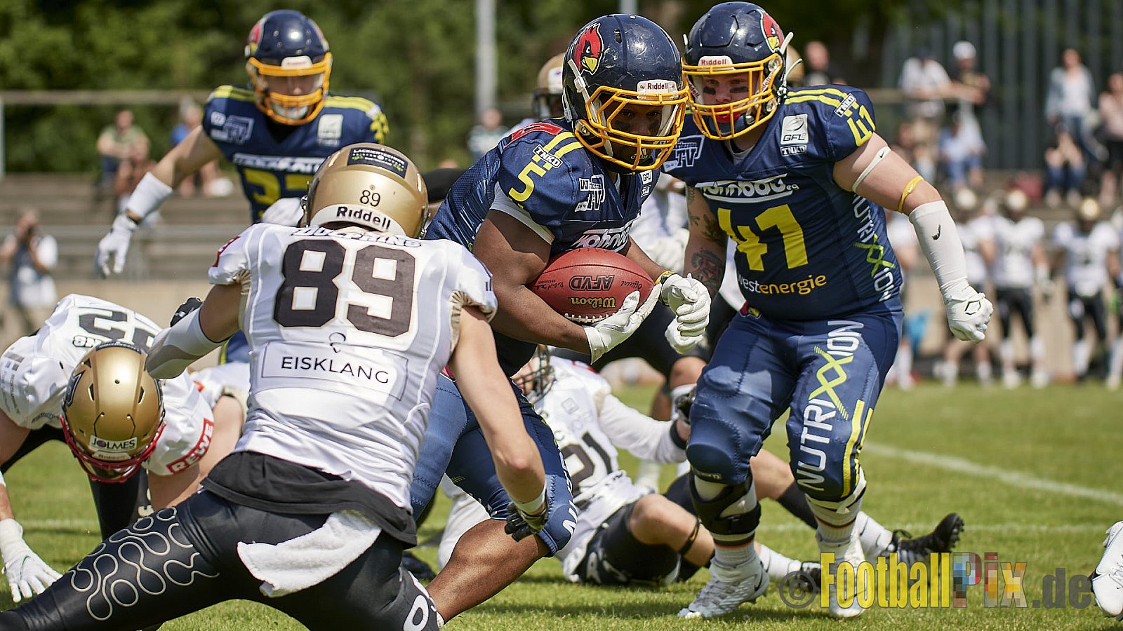 GFL2 Season 2022 Assindia Cardinals vs. Paderborn Dolphins am 22.05.2022 im Stadion Am Hallo, 45141 Essen. Spiel Endstand 14 : 31. Bildnummer: 2022-05-22_0080 - AssindiaCardinalsVsPaderbornDolphins