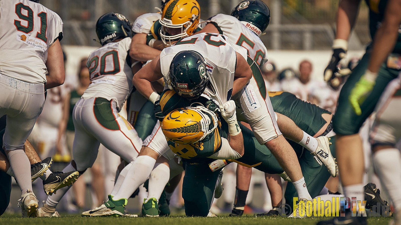 GFL Season 2022 Cologne Crocodiles vs. Kiel Baltic Hurricanes am 11.06.2022 im Stadion Stadion Höhenberg, Höhenberger Ring, 51103 Köln. Punkte Endstand 49 : 00. Bildnummer: 2022-06-11_1053 - CologneCrocodilesVsKielBalticHurricanes
