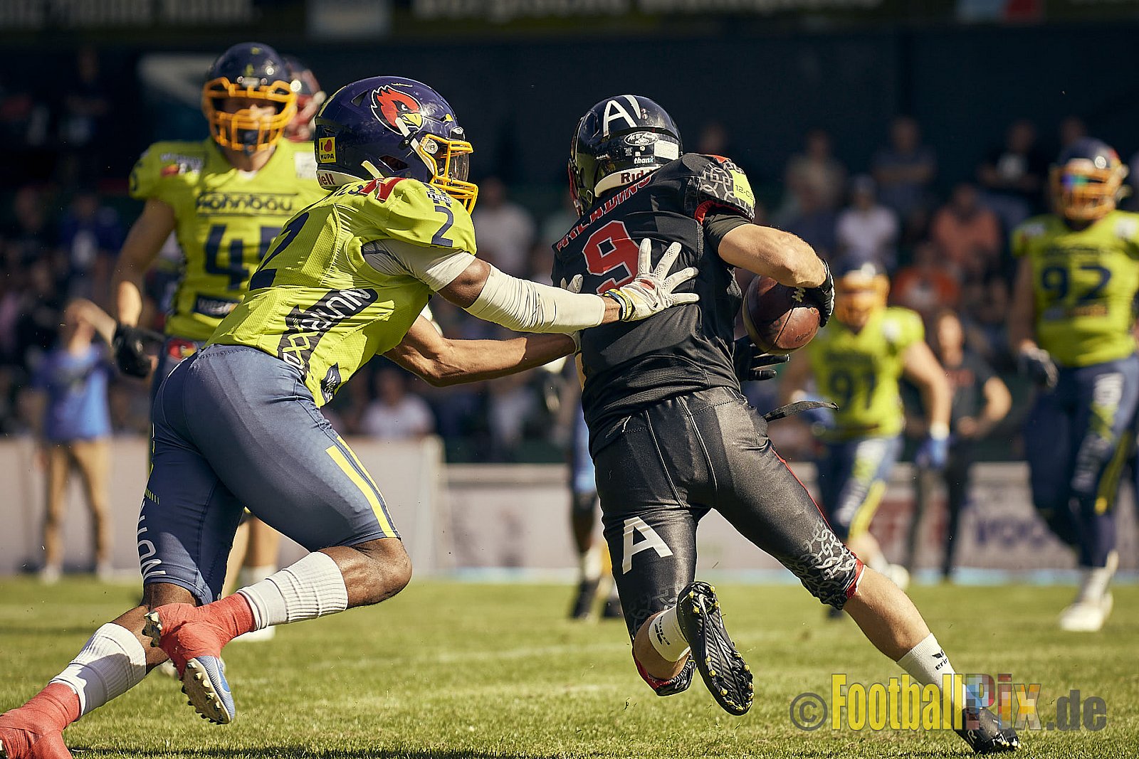 GFL2 Season 2022 Solingen Paladins vs. Assindia Cardinals am 2.07.2022 im Stadion Jahnkampfbahn Solingen, Adolf-Clarenbach-Straße 36, 42719 Solingen. Spiel Endstand 25 : 13. Bildnummer: 2022-07-02_0131 - SolingenPaladinsVsAssindiaCardinals