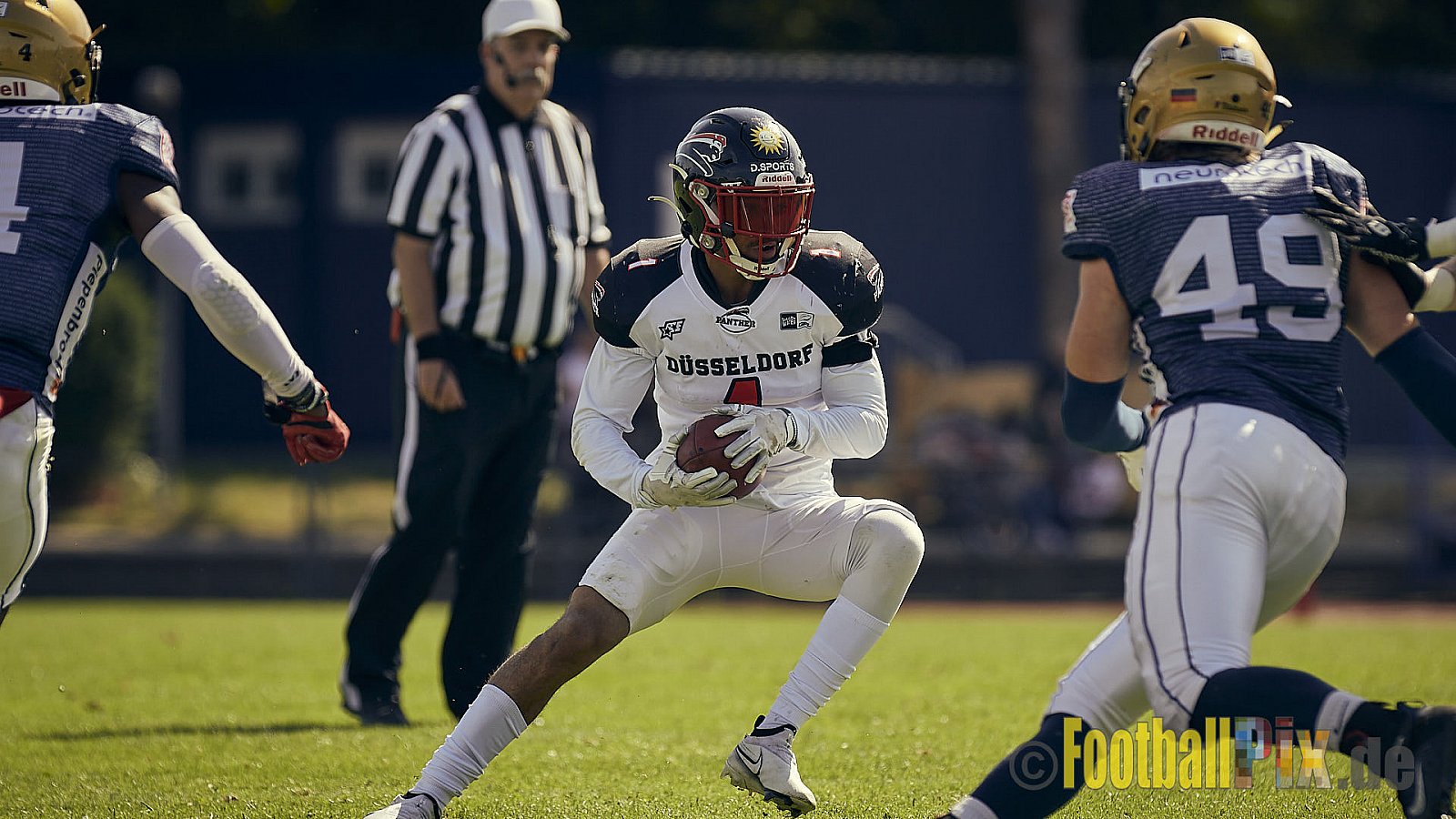 Spiel der GFL Season 2022 Düsseldorf Panther vs. Dresden Monarchs am 30.07.2022 im Stadion VfL Benrath, Karl-Hohmann-Straße 70, 40597 Düsseldorf, Punkte Endstand 00 : 21.
[Bildnummer: 2022-07-30_0209] - DPantherVsDresdenMonarchs