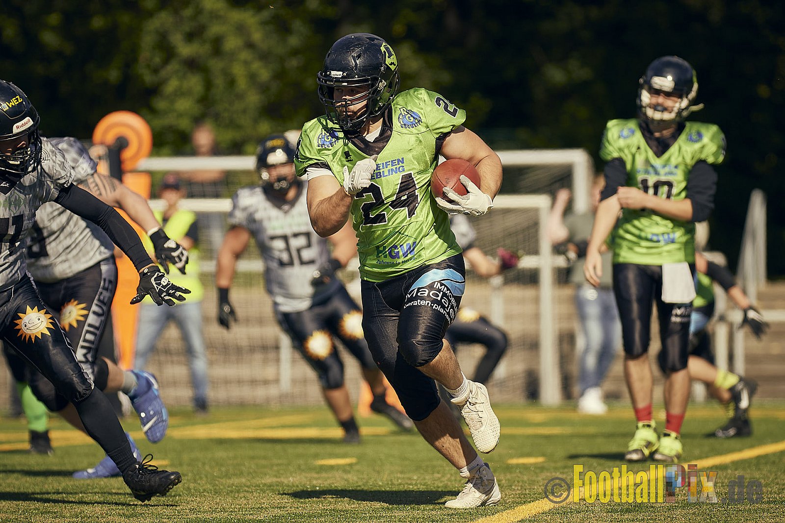 AFCV NRW Verbandsliga Ost Season 2022 Herne Black Barons vs. Minden Wolves am 25.09.2022 im Stadion Horststadion, Gartenstraße 12-16, 44625 Herne, Punkte Endstand 12 : 34.
[Bildnummer: 2022-09-25_0217] - HerneBlackBaronsMindenWolves