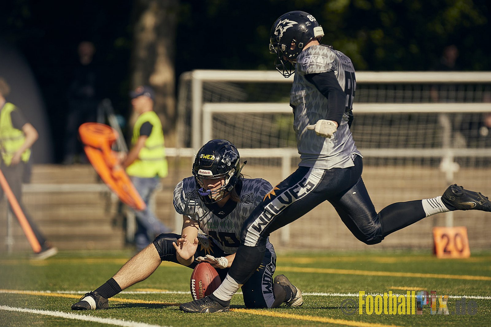 AFCV NRW Verbandsliga Ost Season 2022 Herne Black Barons vs. Minden Wolves am 25.09.2022 im Stadion Horststadion, Gartenstraße 12-16, 44625 Herne, Punkte Endstand 12 : 34.
[Bildnummer: 2022-09-25_0309] - HerneBlackBaronsMindenWolves