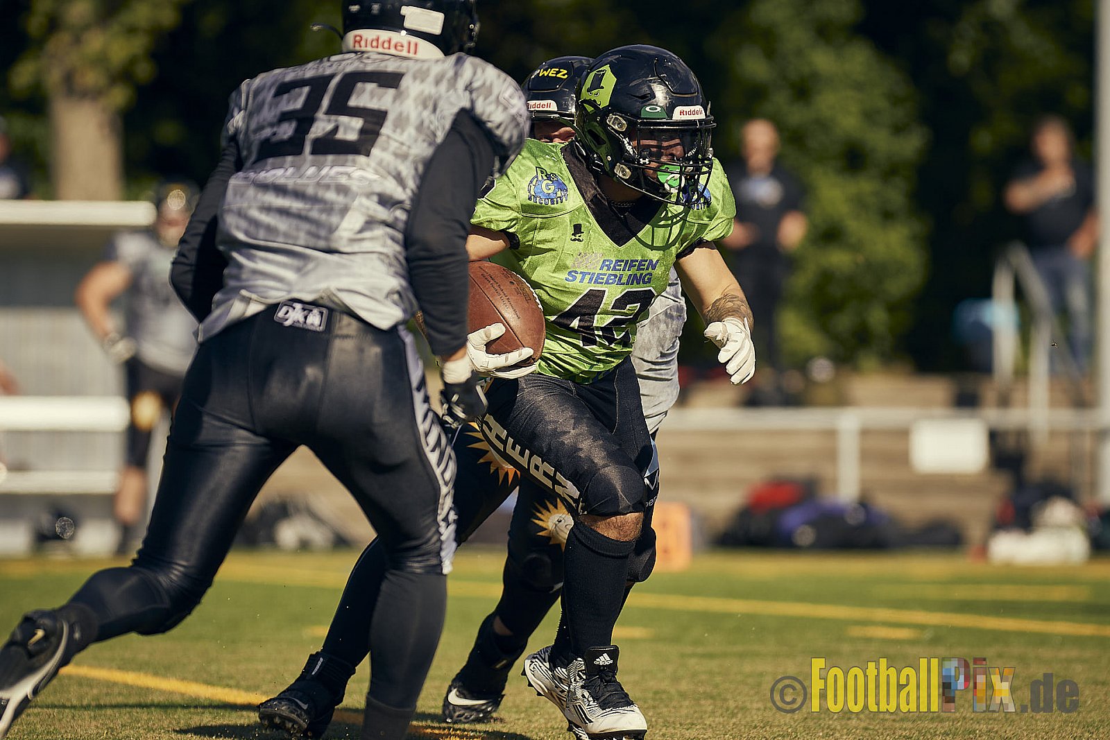 AFCV NRW Verbandsliga Ost Season 2022 Herne Black Barons vs. Minden Wolves am 25.09.2022 im Stadion Horststadion, Gartenstraße 12-16, 44625 Herne, Punkte Endstand 12 : 34.
[Bildnummer: 2022-09-25_0318] - HerneBlackBaronsMindenWolves