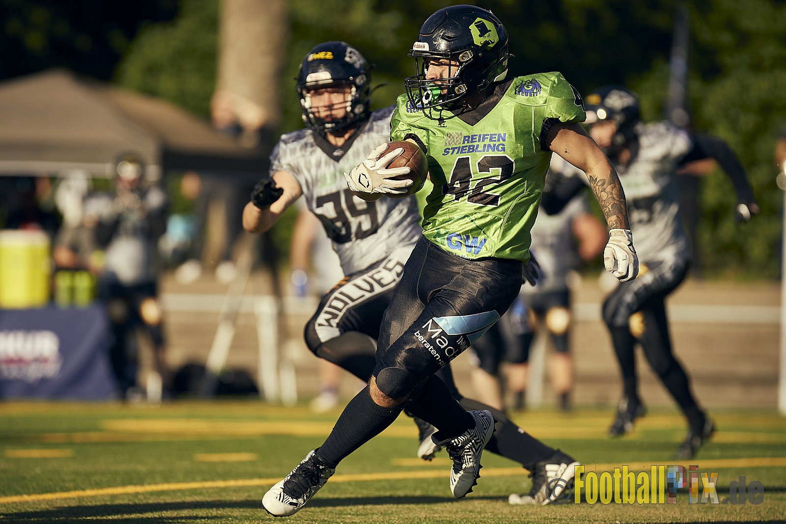AFCV NRW Verbandsliga Ost Season 2022 Herne Black Barons vs. Minden Wolves am 25.09.2022 im Stadion Horststadion, Gartenstraße 12-16, 44625 Herne, Punkte Endstand 12 : 34.
[Bildnummer: 2022-09-25_0599] - HerneBlackBaronsMindenWolves