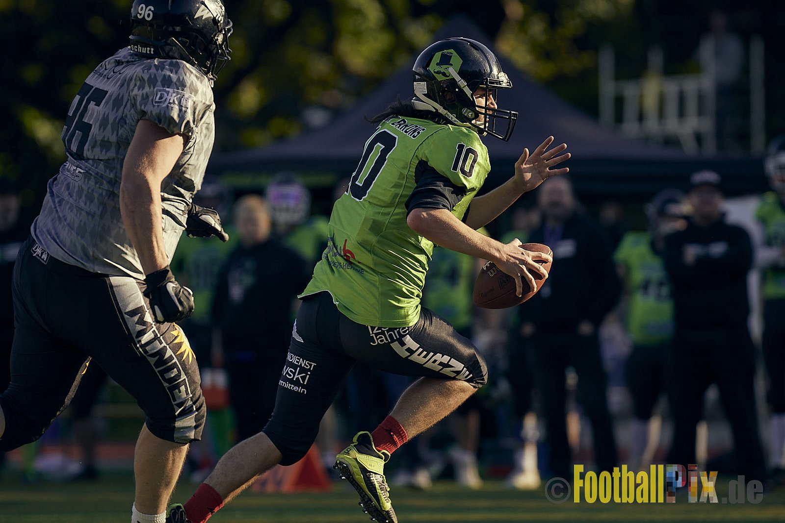 AFCV NRW Verbandsliga Ost Season 2022 Herne Black Barons vs. Minden Wolves am 25.09.2022 im Stadion Horststadion, Gartenstraße 12-16, 44625 Herne, Punkte Endstand 12 : 34.
[Bildnummer: 2022-09-25_0664] - HerneBlackBaronsMindenWolves