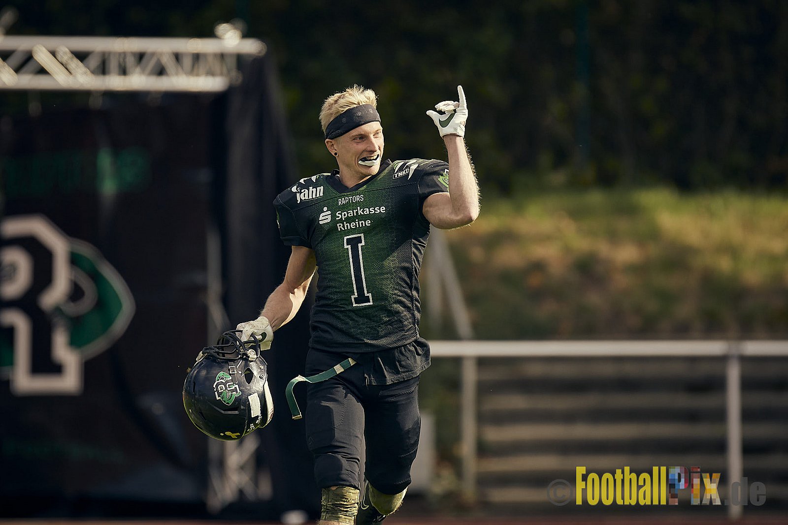 AFCV NRW Landesliga Season 2022 Rheine Raptors vs. Dorsten Reapers am 02.10.2022 im Stadion Jahnstadion, Schützenstraße, 48429 Rheine, Punkte Endstand 35 : 09.
[Bildnummer: 2022-10-02_0191] - RheineRaptorsVsDorstenReapers