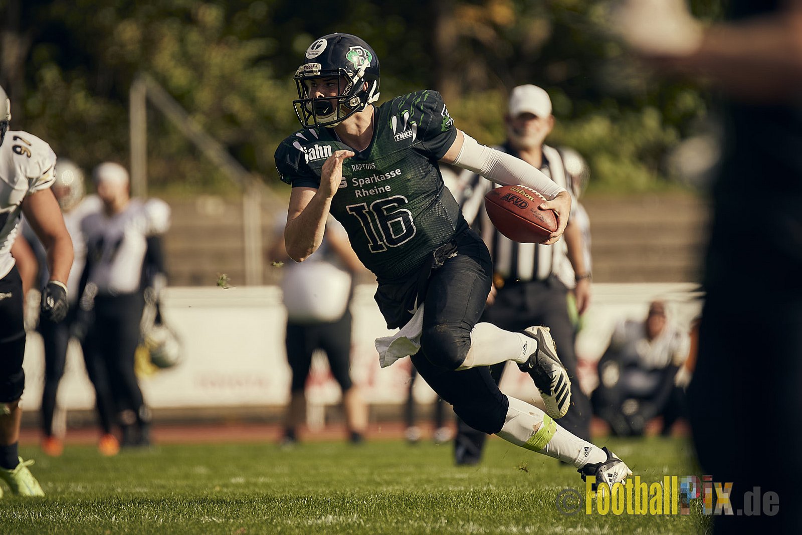 AFCV NRW Landesliga Season 2022 Rheine Raptors vs. Dorsten Reapers am 02.10.2022 im Stadion Jahnstadion, Schützenstraße, 48429 Rheine, Punkte Endstand 35 : 09.
[Bildnummer: 2022-10-02_0487] - RheineRaptorsVsDorstenReapers
