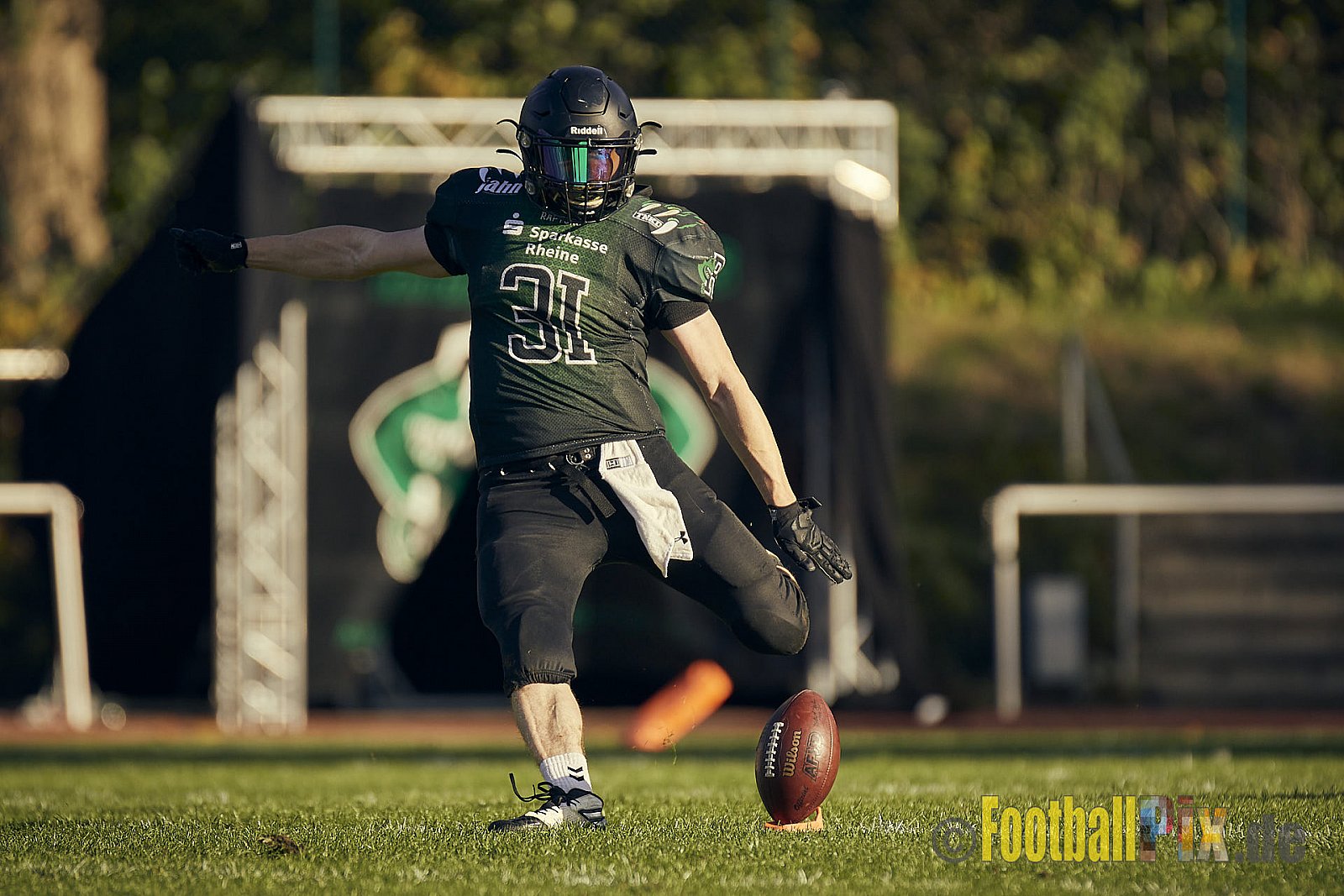 AFCV NRW Landesliga Season 2022 Rheine Raptors vs. Dorsten Reapers am 02.10.2022 im Stadion Jahnstadion, Schützenstraße, 48429 Rheine, Punkte Endstand 35 : 09.
[Bildnummer: 2022-10-02_0797] - RheineRaptorsVsDorstenReapers