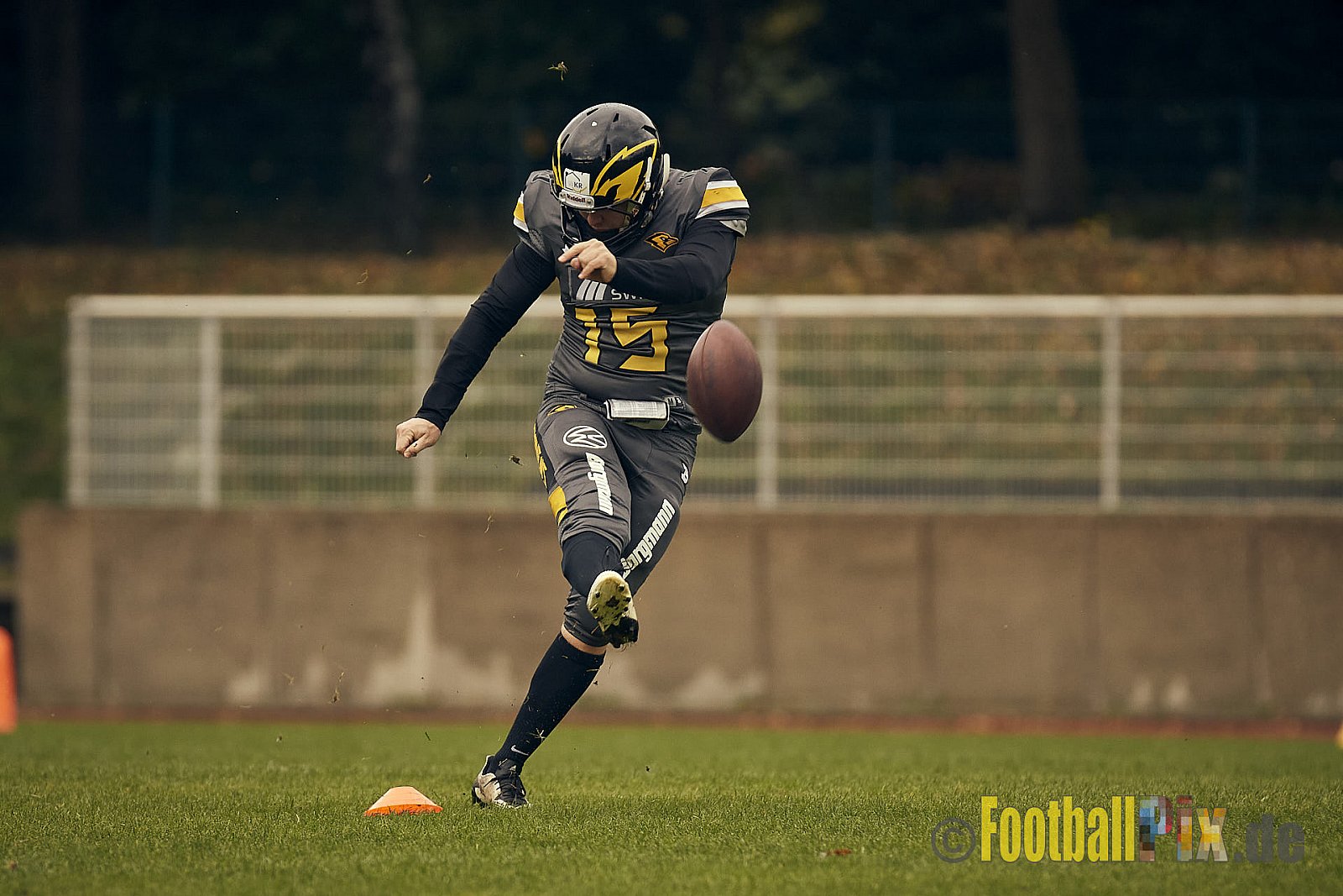 AFCV NRW Oberliga Season 2022 Remscheid Amboss vs. Krefeld Ravens am 15.10.2022 im Stadion Reinshagen Stadion, Wallburgstraße 25, 42857 Remscheid, Punkte Endstand 00 : 28.
[Bildnummer: 2022-10-15_0495] - RemscheidAmbossVsKrefeldRavens