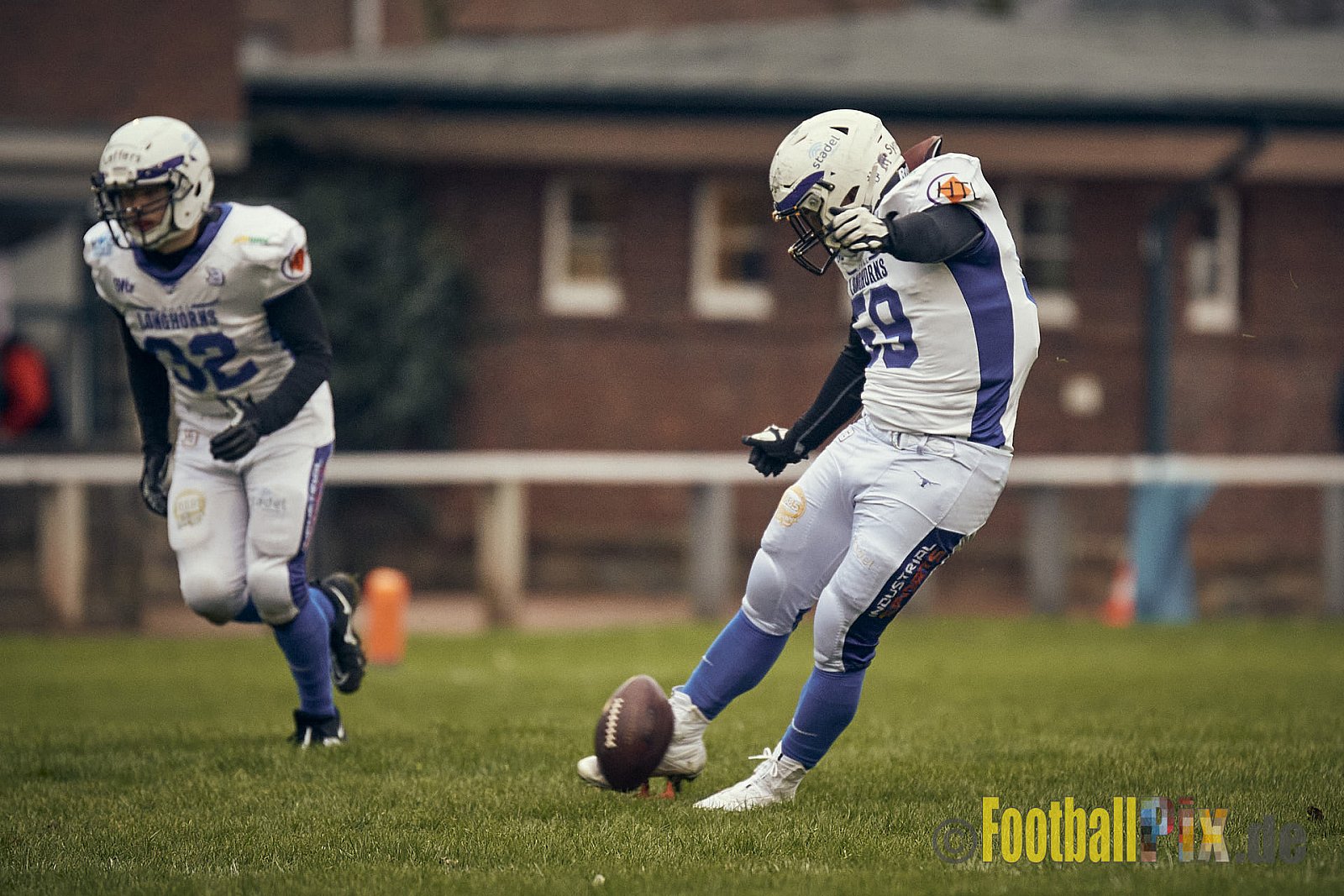 Preseason Game early bird 2023 Solingen Paladins vs. Lohne Longhorns am 4.03.2023 im Stadion Jahnkampfbahn Solingen, Adolf-Clarenbach-Straße 36, 42719 Solingen. Spiel Endstand 34 : 0. Bildnummer: 2023-03-04_0023 - SolingenPaladinsVsLohneLonghorns