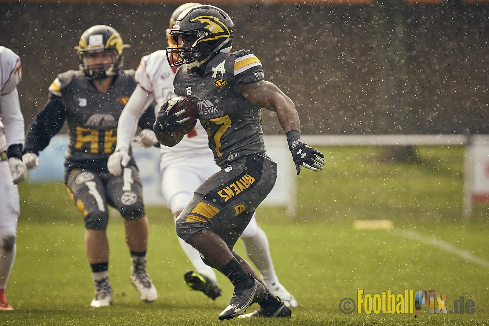 Preseason Game 2023 Krefeld Ravens vs. Troisdorf Jets am 25.03.2023 im Stadion BSA Sprödental. Die Adresse: BeziBSA Sprödental, Sprödentalstr. 15, 47799 Krefeld. Punkte Endstand 12 : 07. Bildnummer: 2023-03-25_0072 - KrefeldRavensVsTroisdorfJets