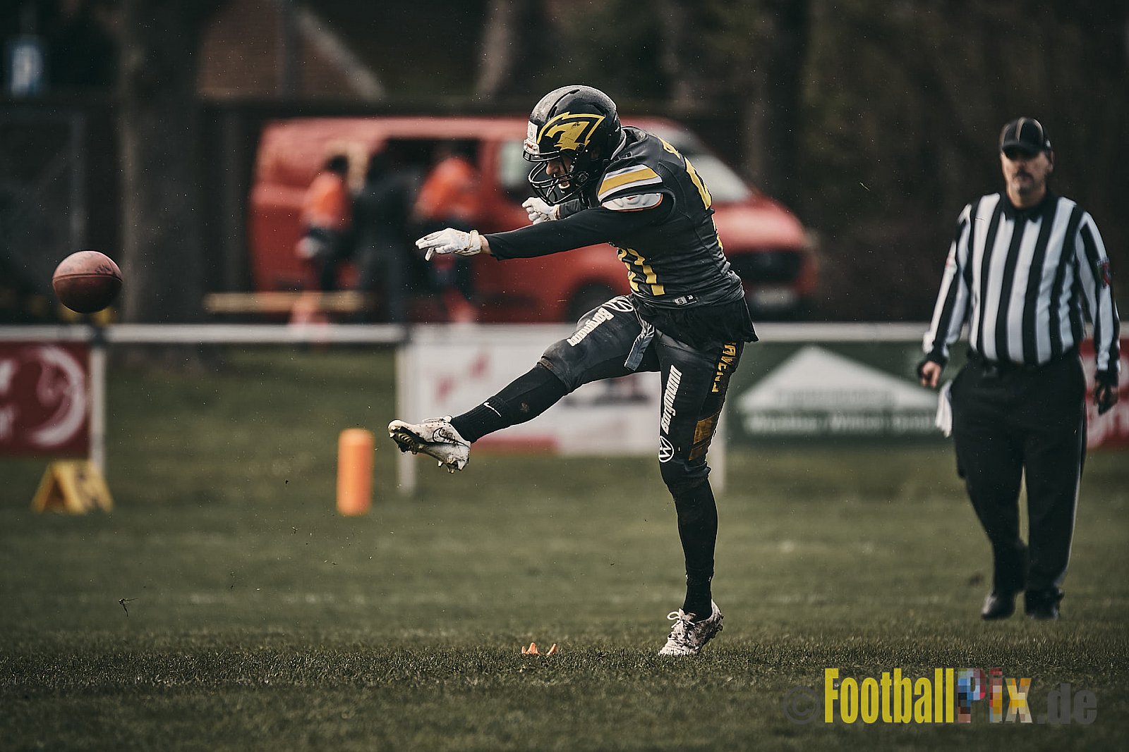 Preseason Game 2023 Krefeld Ravens vs. Troisdorf Jets am 25.03.2023 im Stadion BSA Sprödental. Die Adresse: BeziBSA Sprödental, Sprödentalstr. 15, 47799 Krefeld. Punkte Endstand 12 : 07. Bildnummer: 2023-03-25_0074 - KrefeldRavensVsTroisdorfJets