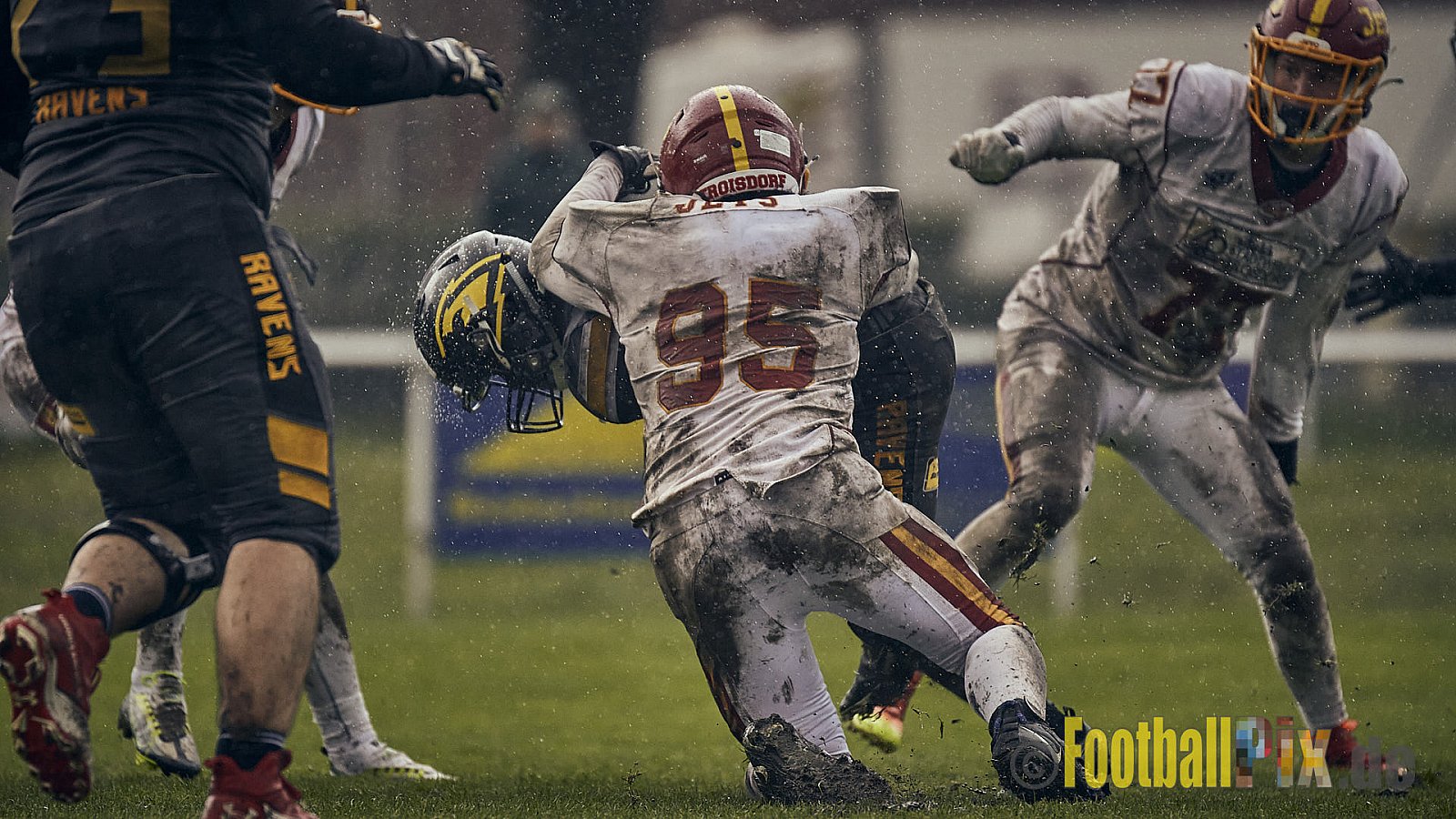 Preseason Game 2023 Krefeld Ravens vs. Troisdorf Jets am 25.03.2023 im Stadion BSA Sprödental. Die Adresse: BeziBSA Sprödental, Sprödentalstr. 15, 47799 Krefeld. Punkte Endstand 12 : 07. Bildnummer: 2023-03-25_0316 - KrefeldRavensVsTroisdorfJets