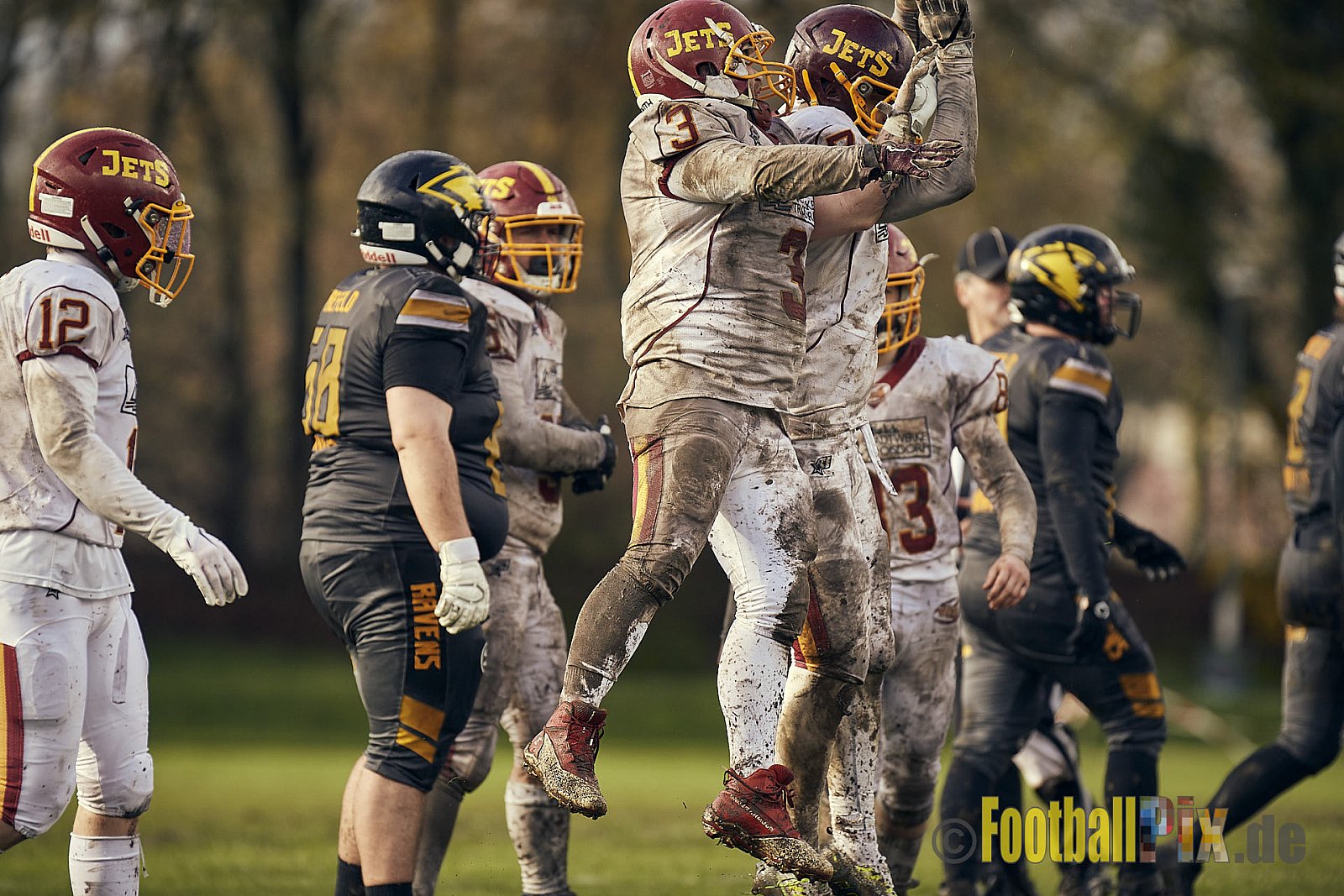 Preseason Game 2023 Krefeld Ravens vs. Troisdorf Jets am 25.03.2023 im Stadion BSA Sprödental. Die Adresse: BeziBSA Sprödental, Sprödentalstr. 15, 47799 Krefeld. Punkte Endstand 12 : 07. Bildnummer: 2023-03-25_0387 - KrefeldRavensVsTroisdorfJets