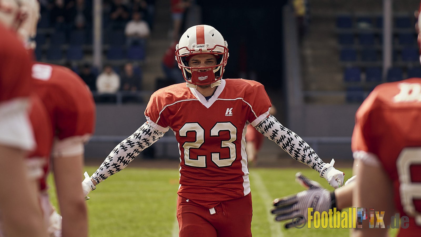 AFCV Verbandsliga Season 2023 Gelsenkirchen Devils vs. Wesseling Blackvenom am 22.04.2023 im Stadion Fürstenbergstadion, Fischerstraße 35, 45899 Gelsenkirchen, Punkte Endstand 14 : 20.
[2023-04-22_0006] - GelsenkirchenDevilsVsWesselingBlackvenom