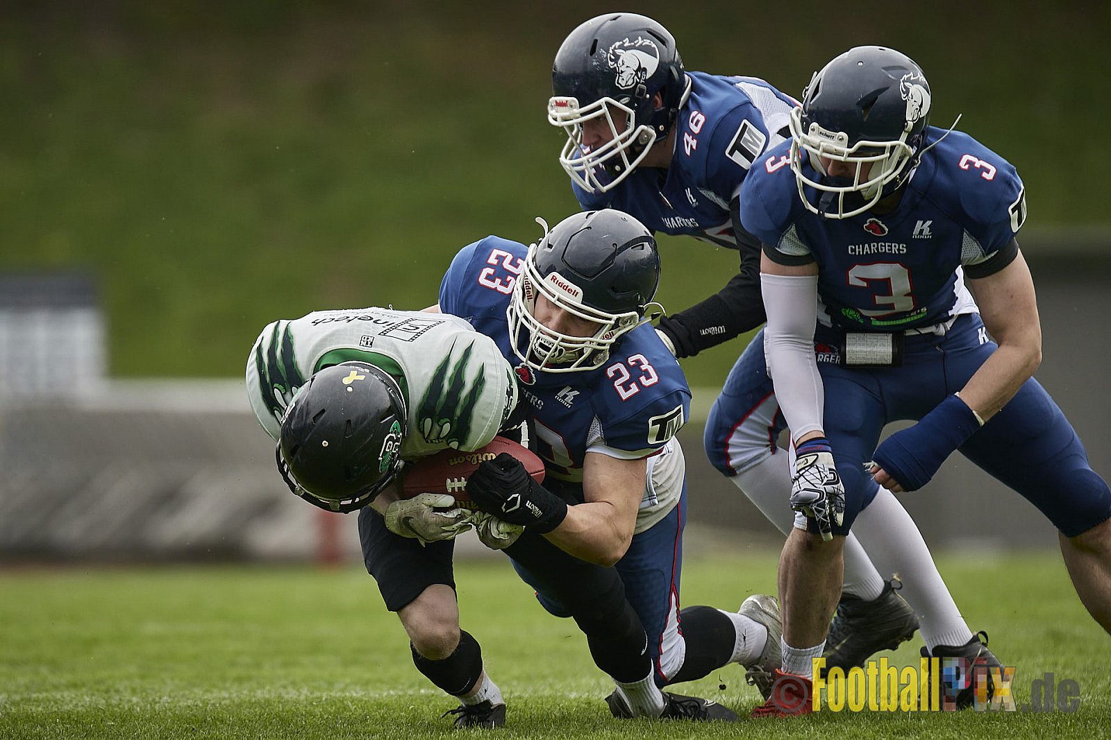 AFCV Verbandsliga Season 2023 Recklinghausen Chargers vs. Rheine Raptors am 29.04.2023 im Stadion Stadion Hohenhorst, Am Stadion 1, 45659 Recklinghausen, Punkte Endstand 37 : 10.
[2023-04-29_0077] - RecklinghausenChargersVsRheineRaptors